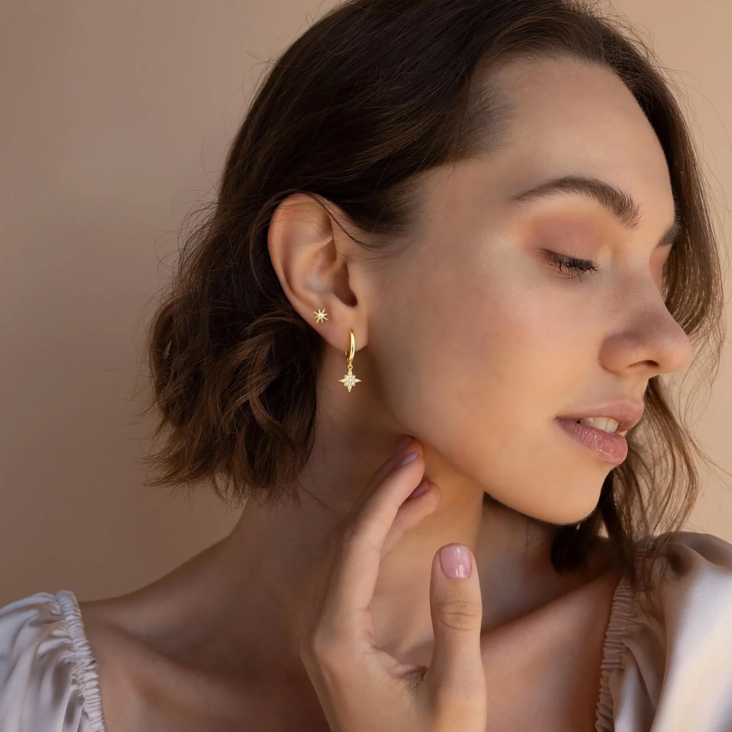 Gold Star Earrings for Women Gold Star Dangle Stud Stack Earrings Set, Multiple Piercing Hypoallergenic Lightweight Cute Women Earrings for Sensitive Ears Jewelry Set Gifts for Women