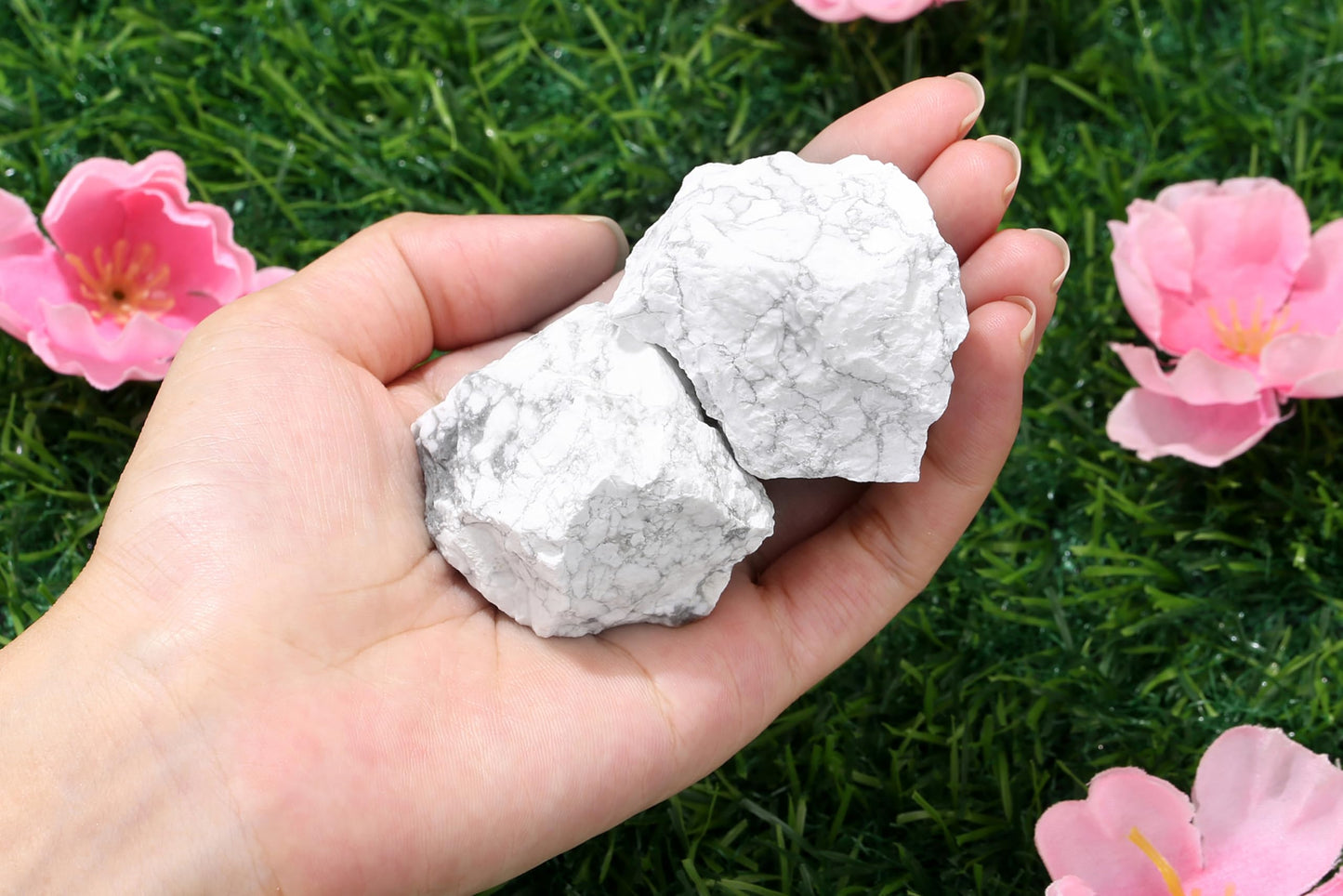 QINJIEJIE Howlite 2PCS Raw Crystals 1.8-2.2'' Natural Crystals Healing Stones Bulk Large Stones for Tumbling Cabbing Fountain Rocks Polishing Handmade DIY Decor Gifts