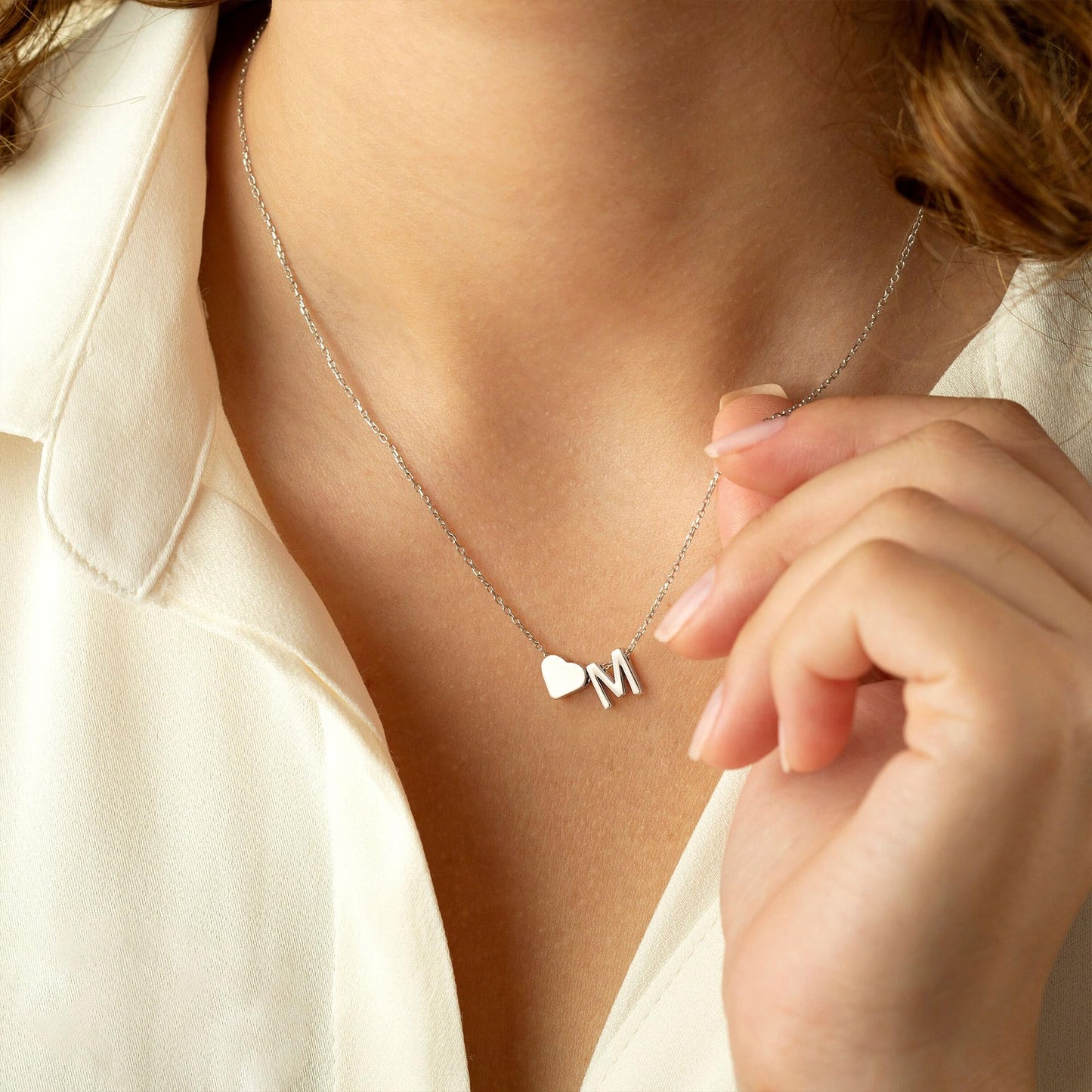Turandoss Heart Initial Necklaces for Women Trendy, 18K-Gold-Plated Dainty T Heart Tiny Initial Necklaces Letter Jewelry for Women
