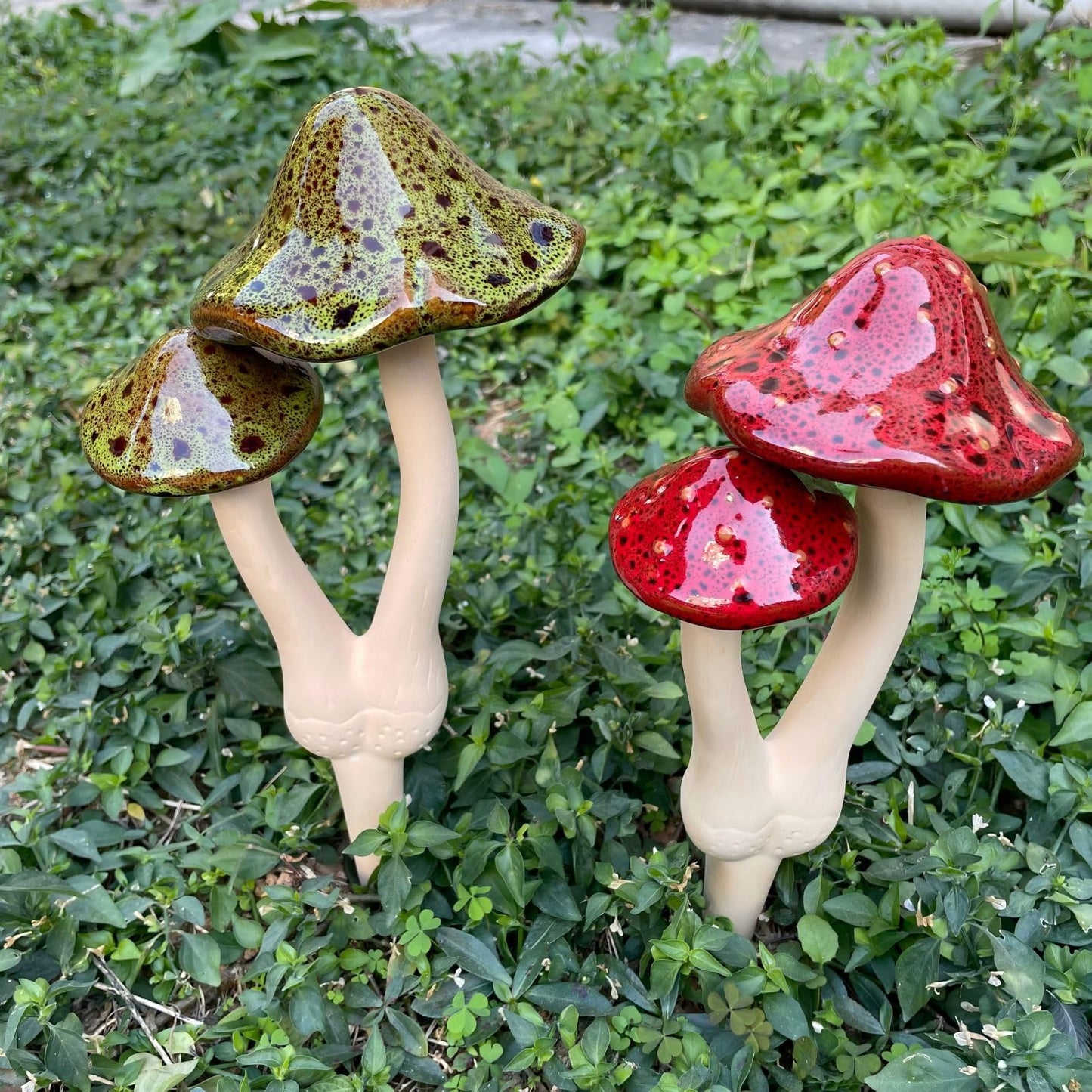 YCCKPPXTT 2pcs Ceramic Mushroom Garden Stake, Fairy Garden Figurines Decoration,Yard Outdoor Mushroom Decor, 11.8" in Height