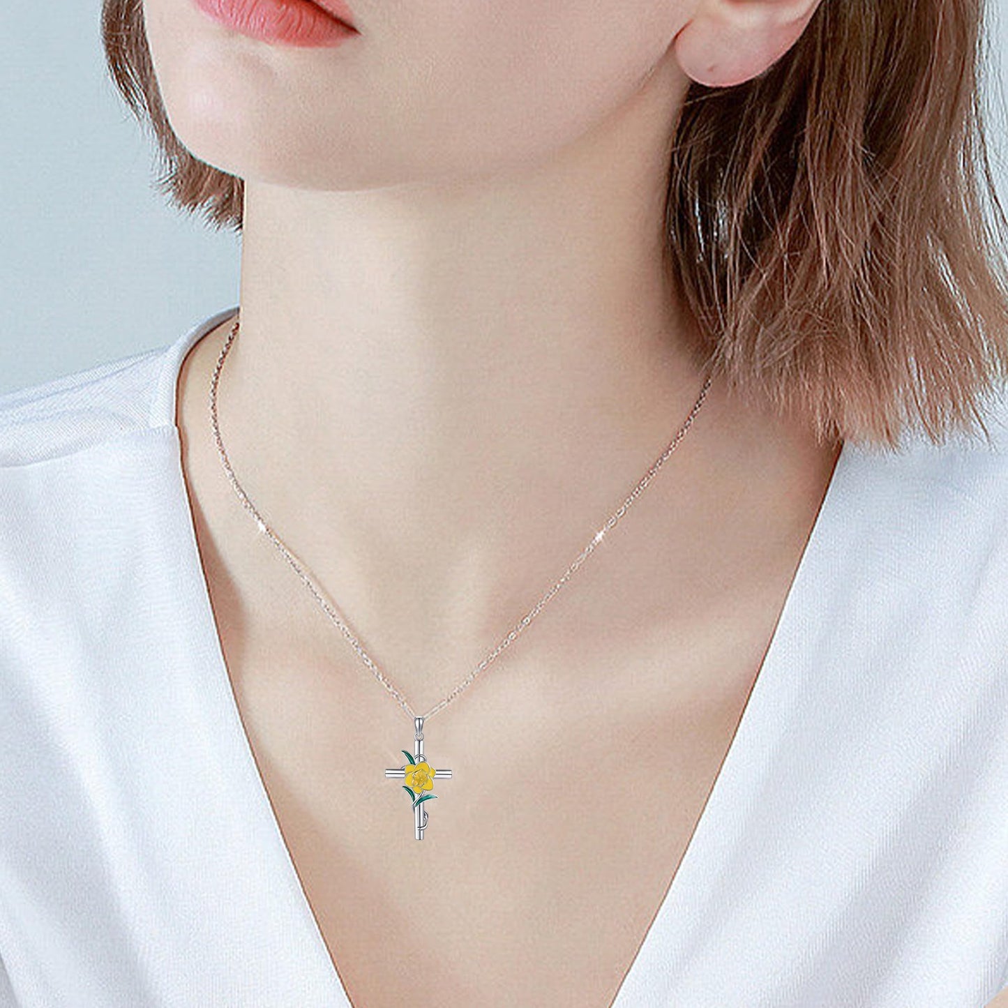 Daffodil Necklace 925 Sterling Silver Cross Daffodil Pendant Necklace March Birth Flower Jewelry for Women Gifts