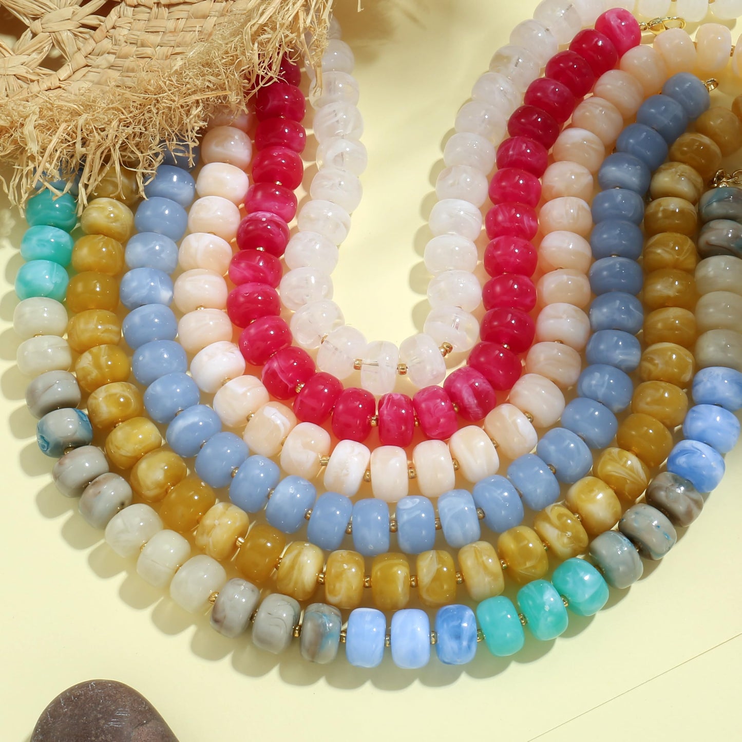 Badu Red Chunky Beaded Necklace for Women,Acrylic Bead Choker Statement Necklace Cute Trendy Necklaces Jewelry Gifts