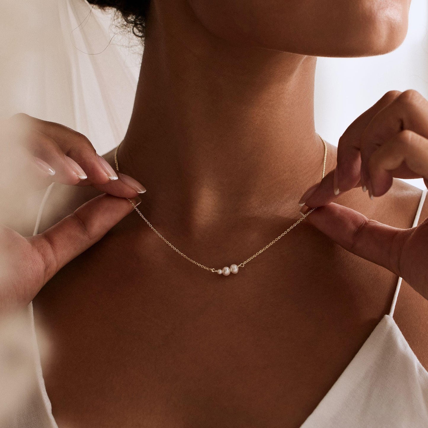 Treasure Bender Pearl Necklaces for Women Trendy, 14k Gold Plated Dainty Necklace Simple Pearl Drop Single Charm Pendant Necklace Birthday Wedding Gifts Gold Jewelry for Women