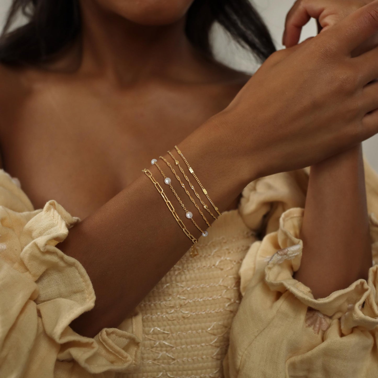 Pearl Bracelets for Women, Dainty 14K Gold Plated Bracelet Stack Thin Mariner Chain Bracelet Set Fashion Waterproof Minimalist Jewelry Link Bracelets Cute Bracelets for Women Trendy