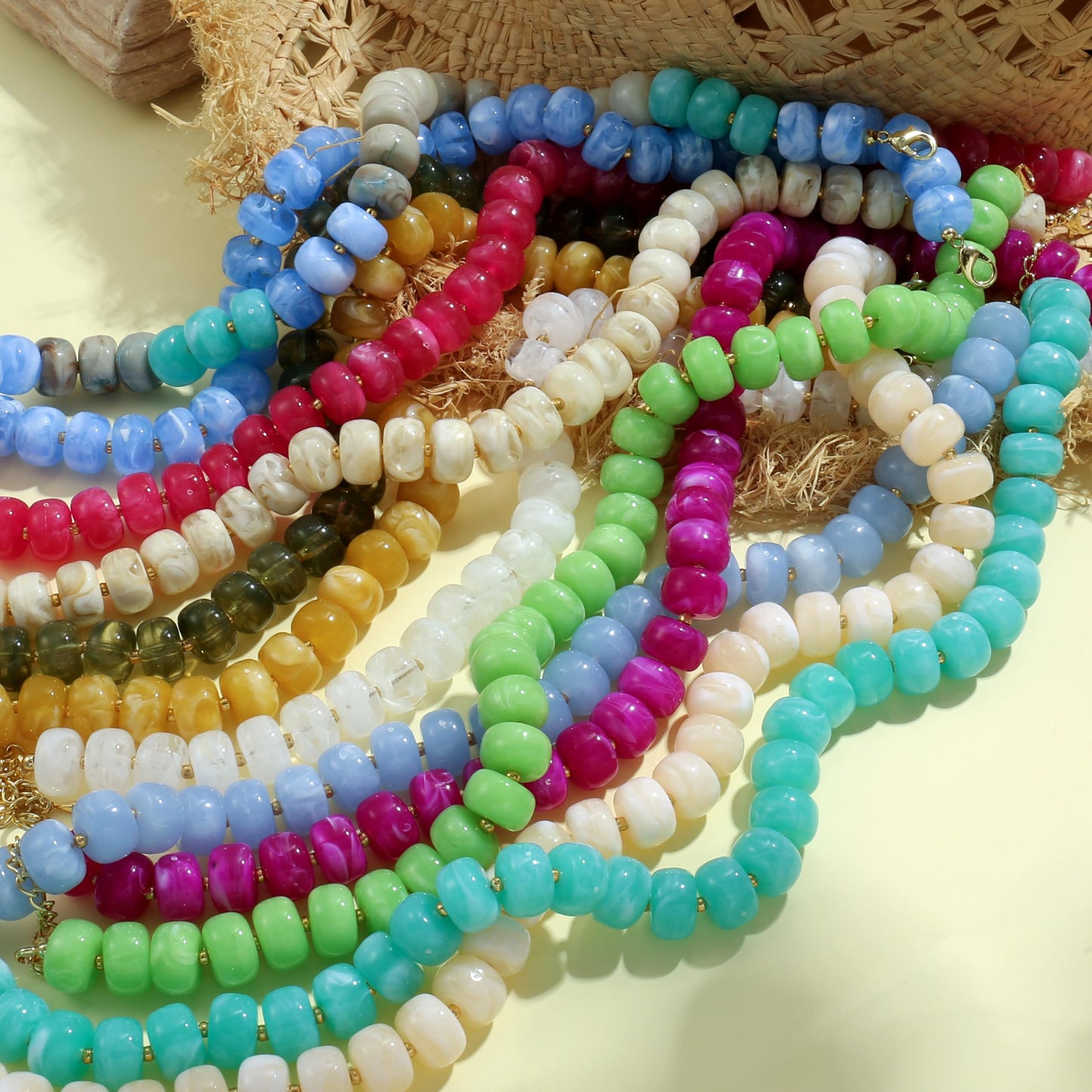 Badu Lake Blue Chunky Beaded Necklace for Women,Acrylic Bead Choker Statement Necklace Cute Trendy Necklaces Jewelry Gifts