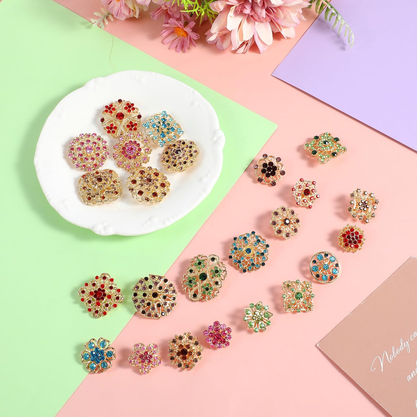 36pc Mixed Color Rhinestone Crystal Flower Brooches Pins Mixed Color Costume Jewelry Retro for Wedding Party Bouquet Crafts Kit Gifts