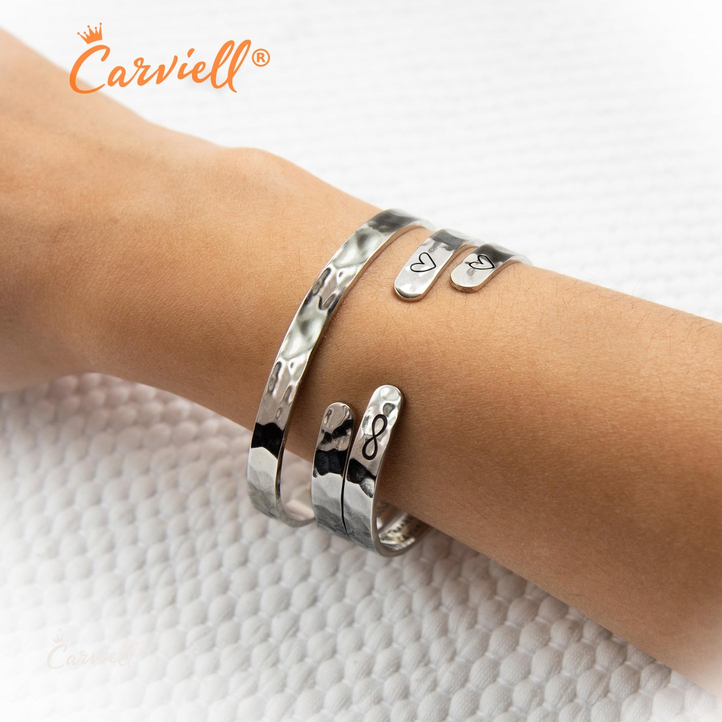 Carviell Grandma Granddaughter Bracelet – The Love Between a Grandmother and Granddaughter is Forever – Silver Stainless Steel Cuff, Birthday, Christmas, Mother’s Day Present