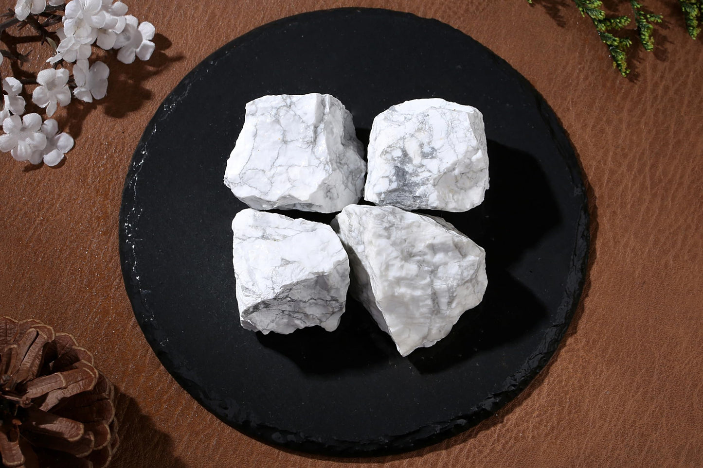 QINJIEJIE Howlite 2PCS Raw Crystals 1.8-2.2'' Natural Crystals Healing Stones Bulk Large Stones for Tumbling Cabbing Fountain Rocks Polishing Handmade DIY Decor Gifts