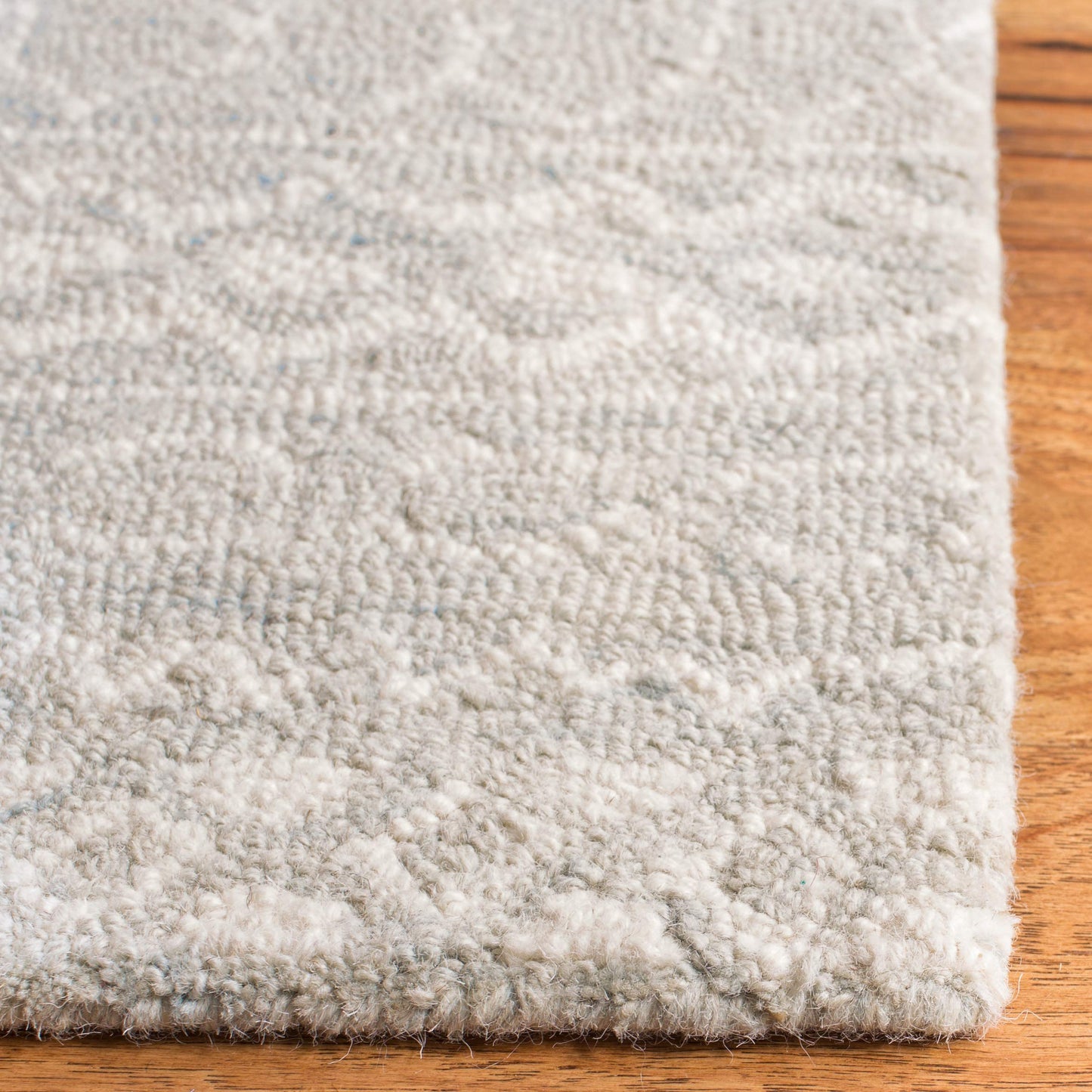 SAFAVIEH Micro-Loop Collection Area Rug - 7' Square, Aqua & Ivory, Handmade Moroccan Boho Tribal Wool, Ideal for High Traffic Areas in Living Room, Bedroom (MLP502K)