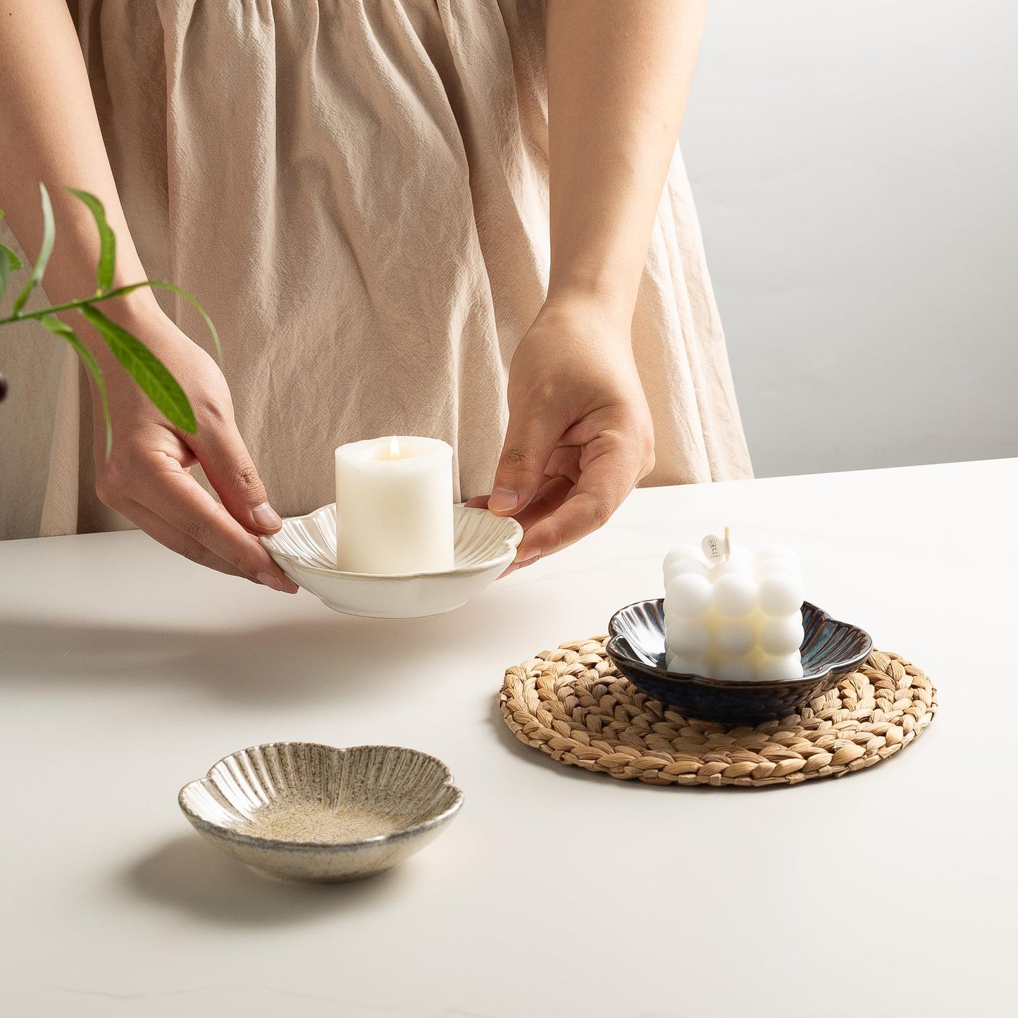 Ceramic Pillar Candle Holder Plates, Decorative Candlestick Holder, Tea Light Incense Santo Palo Holders, for Dinning, Party, Wedding, Birthday, Anniversary Decorations, 1pack (White)