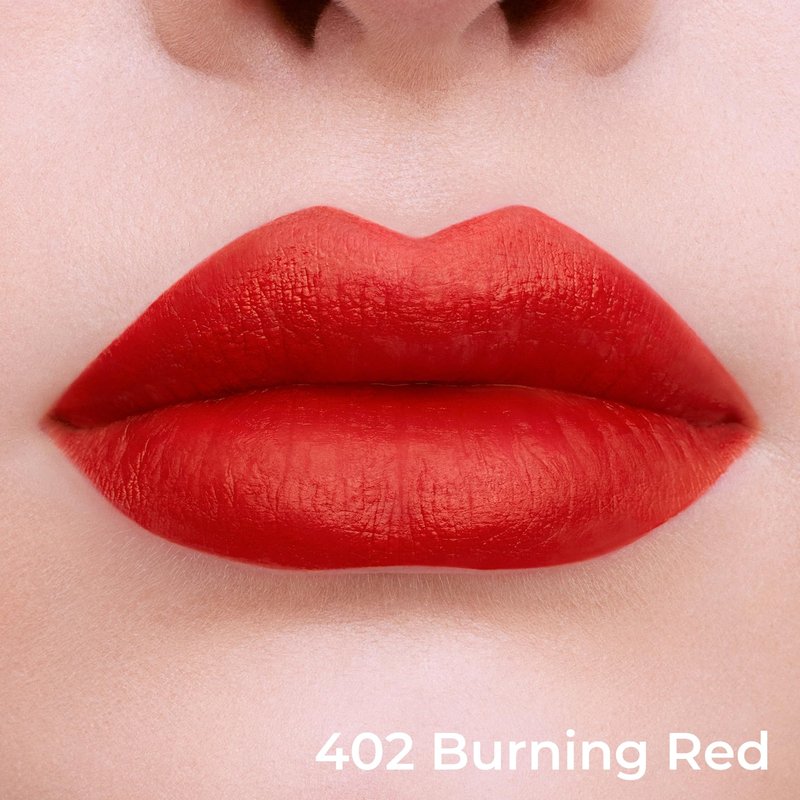 ANNA SUI Everlasting Rouge, Matte Finish Lipstick, Vibrant Color, No Smudging, Long-Lasting Wear, 402 Burning Red, 0.24 oz