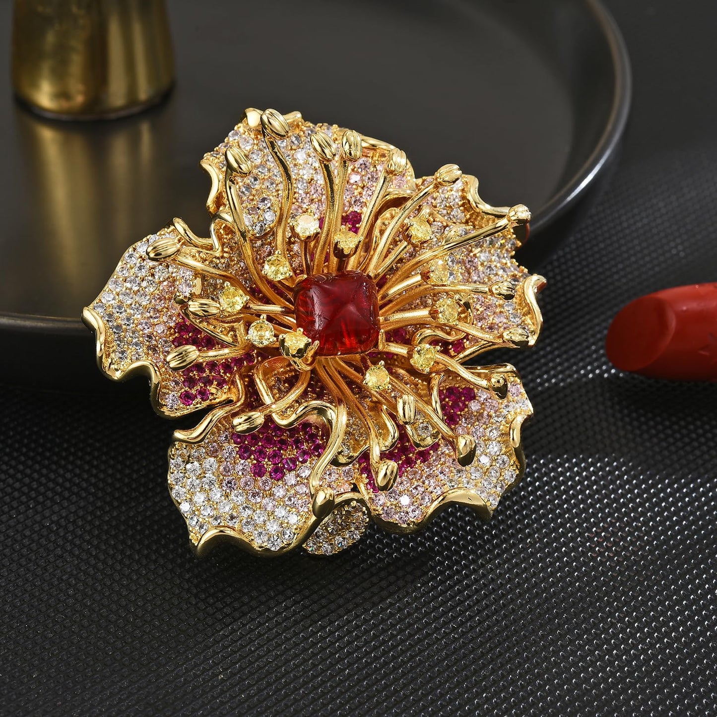 AILONMEI Elegant Pearl Flower Designer Brooch Pins Broches Costume Jewelry For Women Fashion Christmas Gift (Noble Flower)