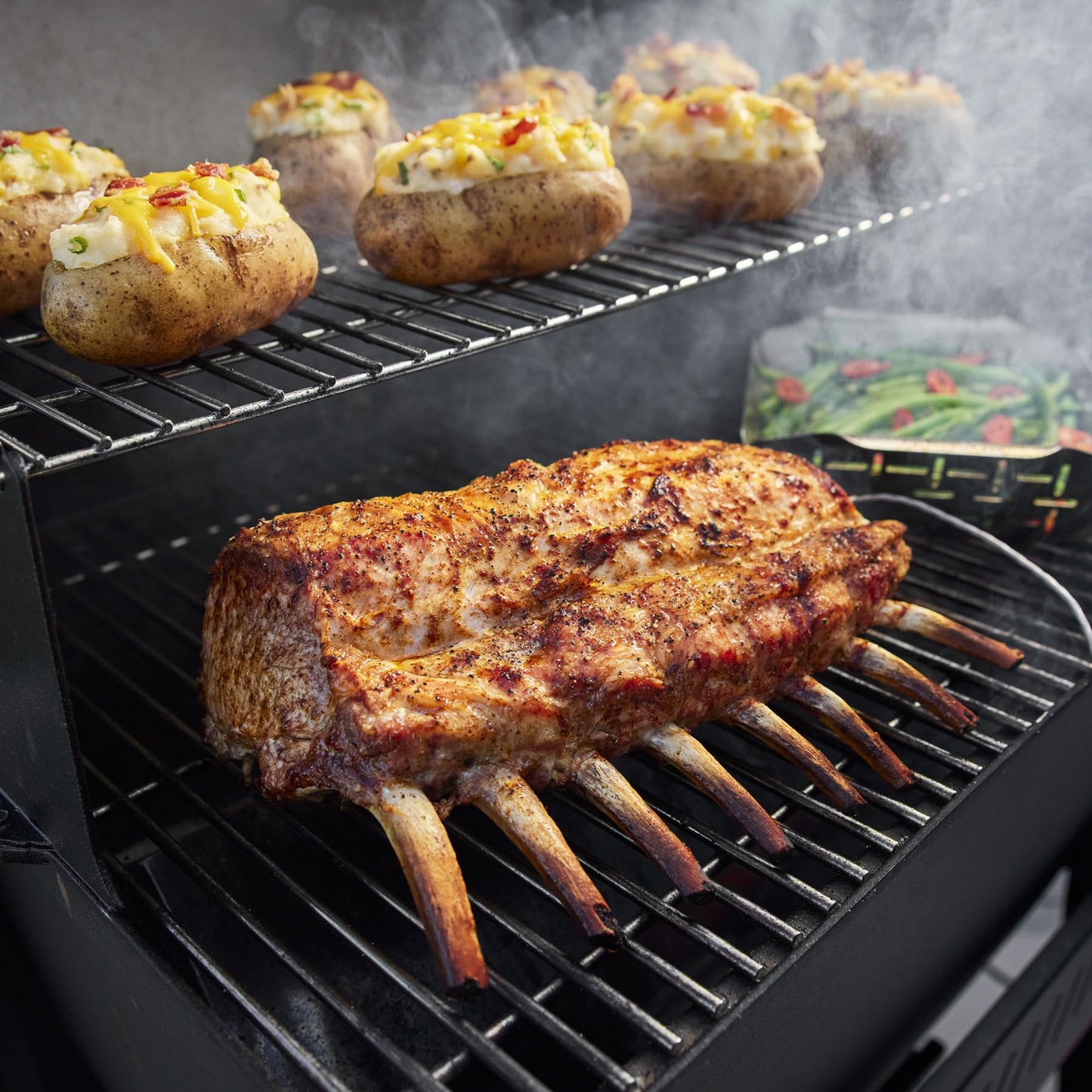 Weber Searwood™ 600 Wood Pellet Smoker Grill – Wi‑Fi & Bluetooth‑Enabled Outdoor Grill for Smoking, Searing, Rapid React PID & Cooking up to 600°F, Black