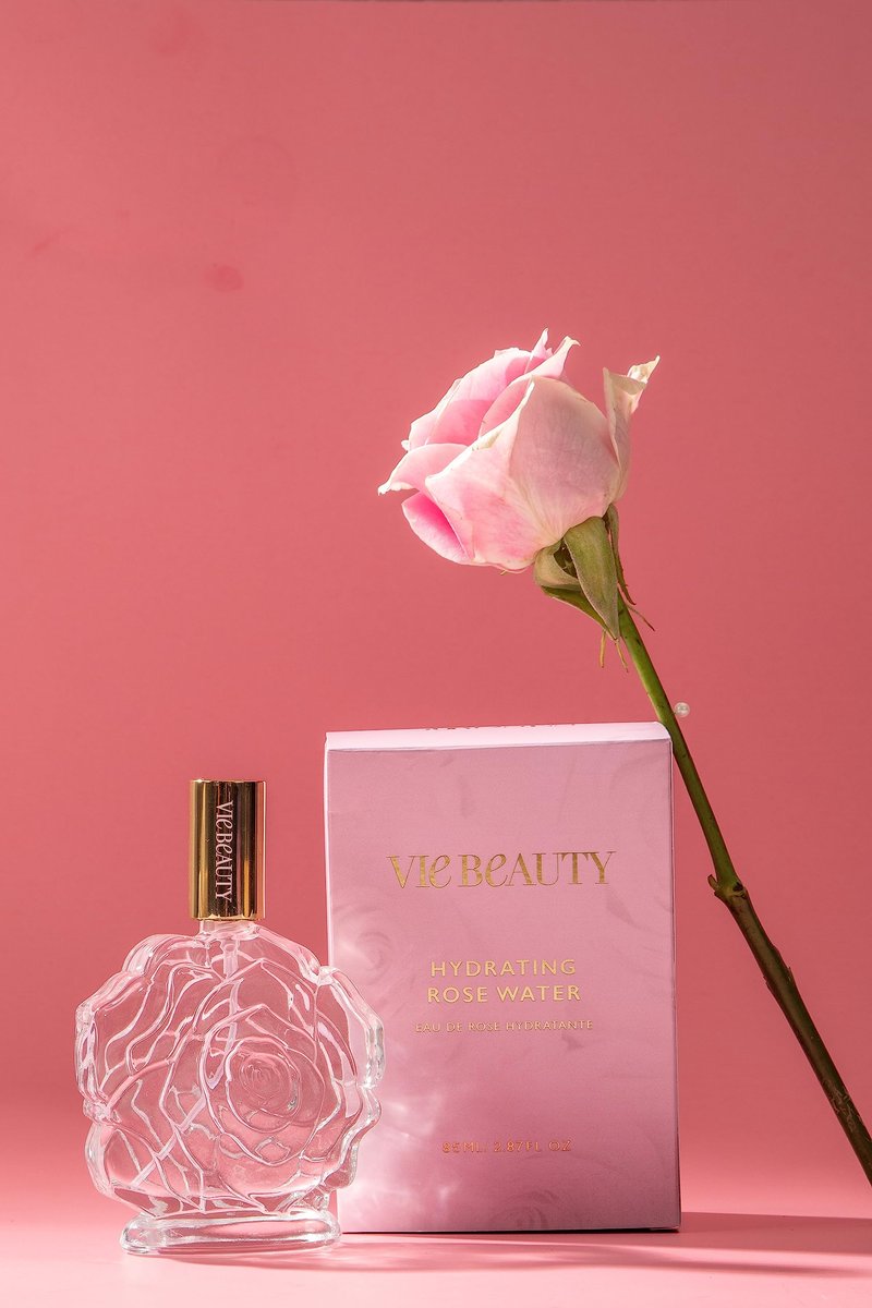 Vie Beauty 30ROSES Hydrating Rose Water Facial Mist For All Skin Types 85mL