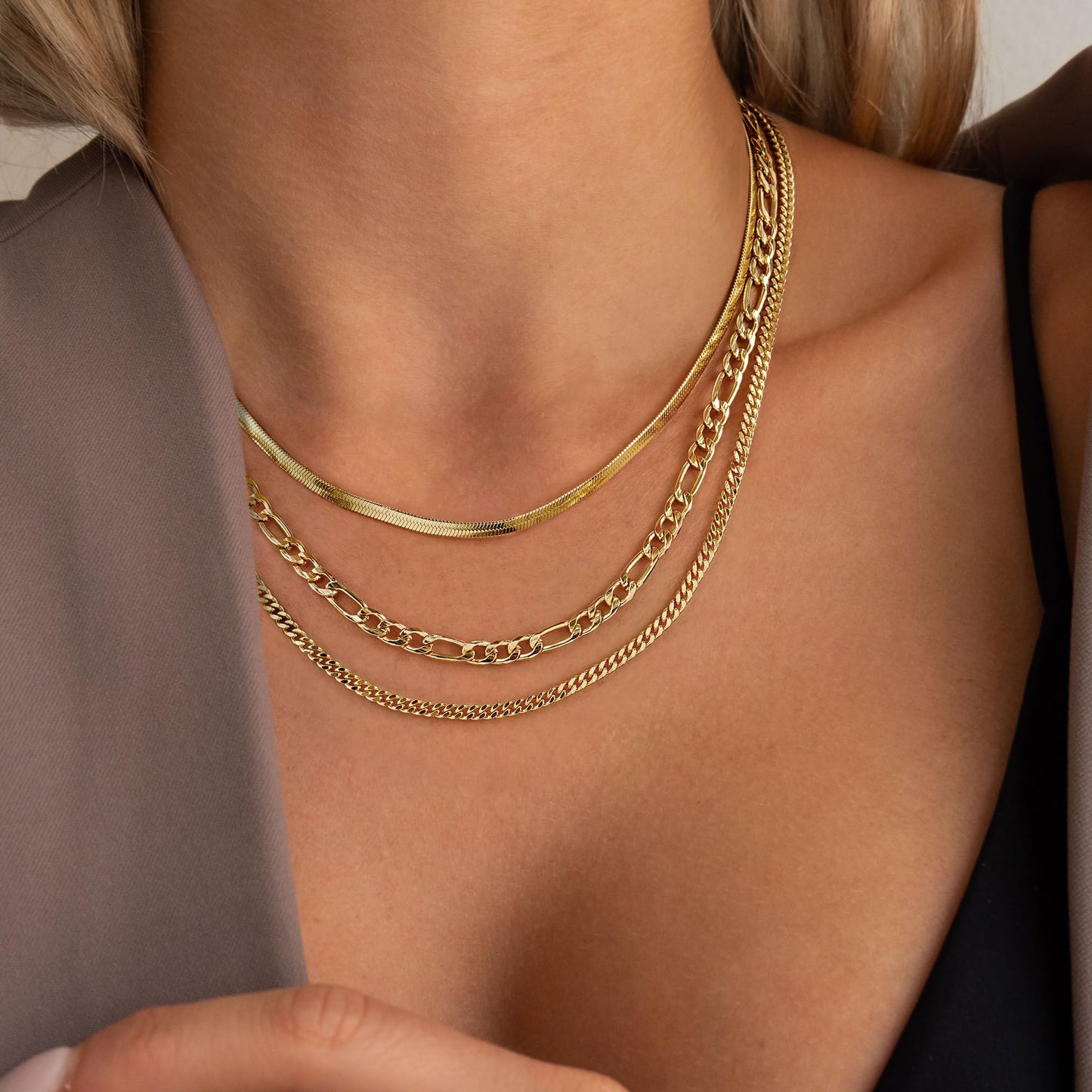 YOIHUR Gold Layered Necklaces for Women, 14K Gold Plated Dainty Necklace Chain Choker Necklaces Herringbone Necklace Set Gold Jewelry Gift for Women