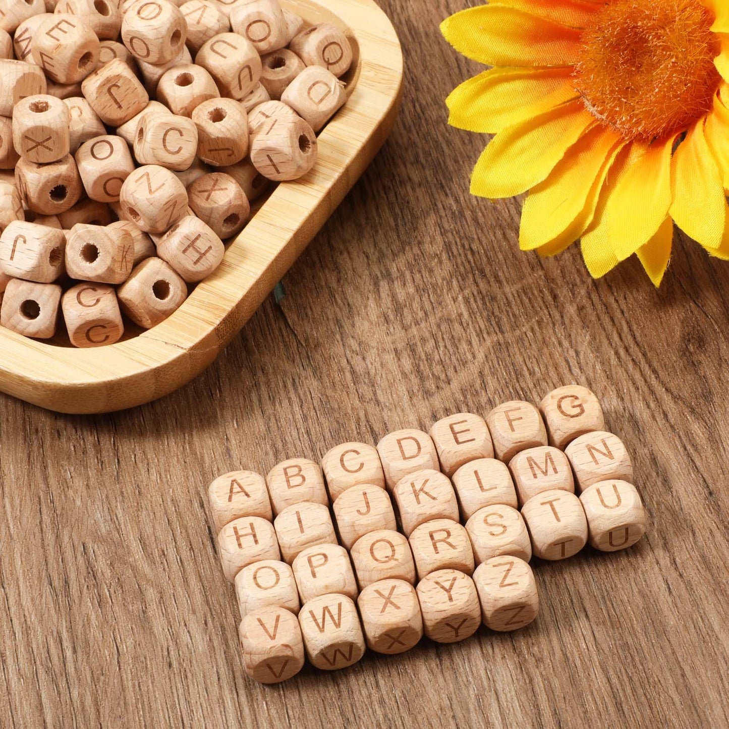 260pcs Wood Letter Beads for Bracelets 12mm Natural Square Wooden Beads A-Z Sorted Wooden Loose Letter Bead Cube Bead Bulk for Jewelry Bracelet Making