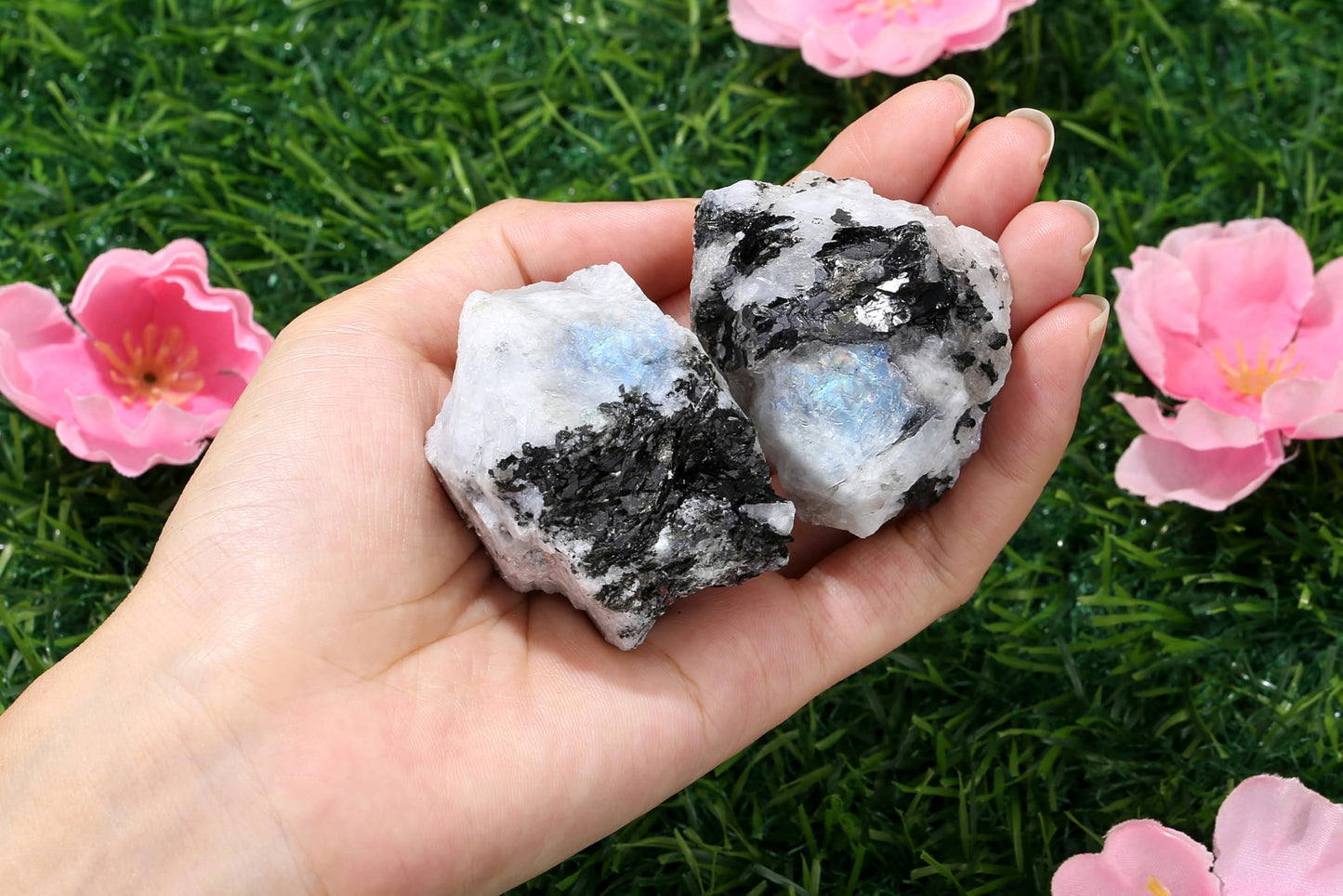 QINJIEJIE 1.8-2.2'' Rainbow Moonstone Raw Crystals 2PCS Natural Rough Healing Crystal Rocks Large Stones for Tumbling Cabbing Polishing Fountain Rocks Bulk DIY Decoration Gifts