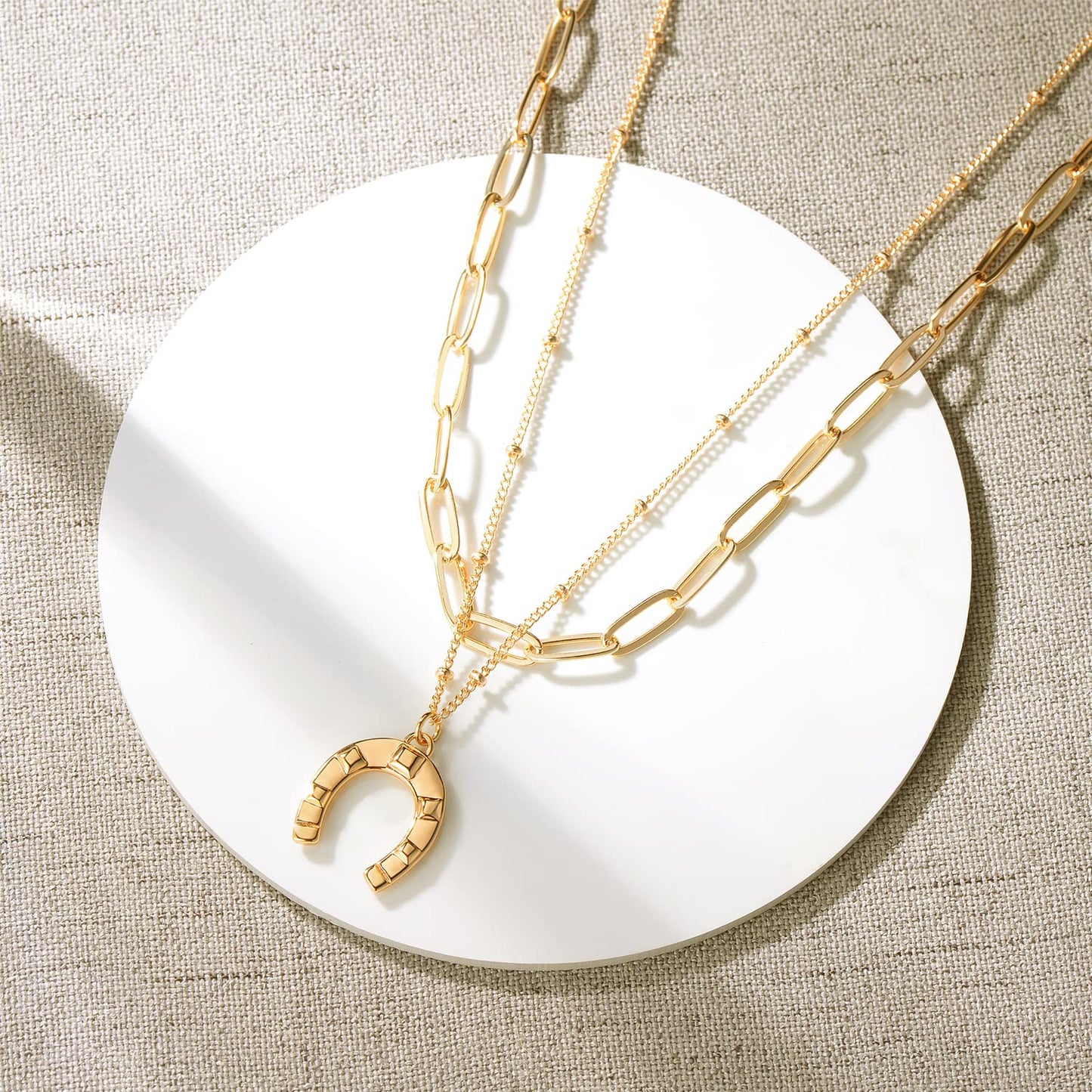 MEVECCO Gold Layered Choker Necklace for Women, 18K Gold Plated Dainty Horseshoe Pendant Minimalist Paperclip Double Layer Necklace for Jewelry