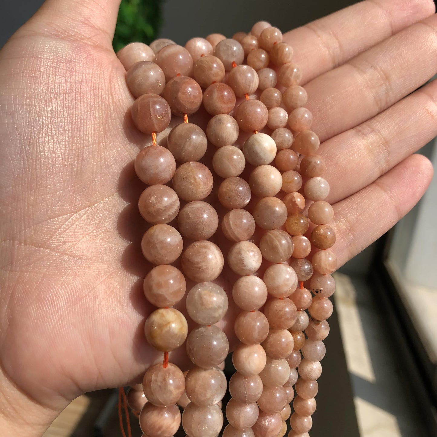 Yochus 45pcs Sunstone Beads，8mm Healing Power Natural Stone Round Loose Beads for Jewelry Making Earring Necklace DIY Crafts