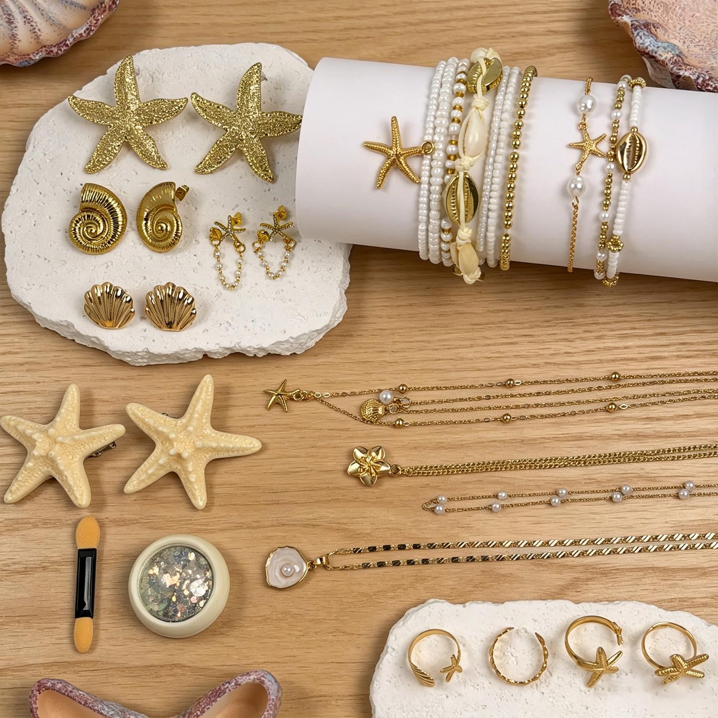 30 Pcs Seashell Starfish Jewelry Set for Women Beach Summer Vacation Jewelry Seashell Starfish Boho Layer Necklace Bracelets White Anklet Stackable Shell Starfish Rings Hair Clip Halloween Mermaid Accessories