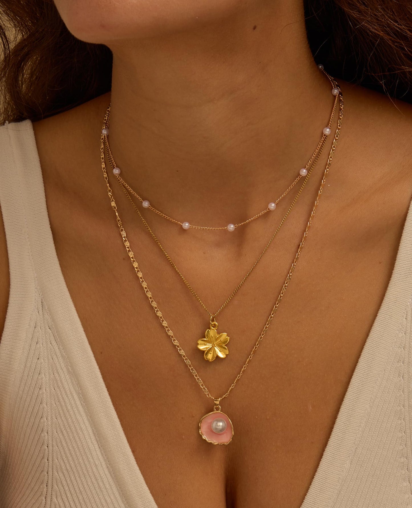 Drogomen Shell Necklace Boho Summer Beach Charm Necklaces for Women layered Seashell Hawaiian Necklace Summer Vacation Outfits Tropical Waterproof Jewelry for Women (CP)
