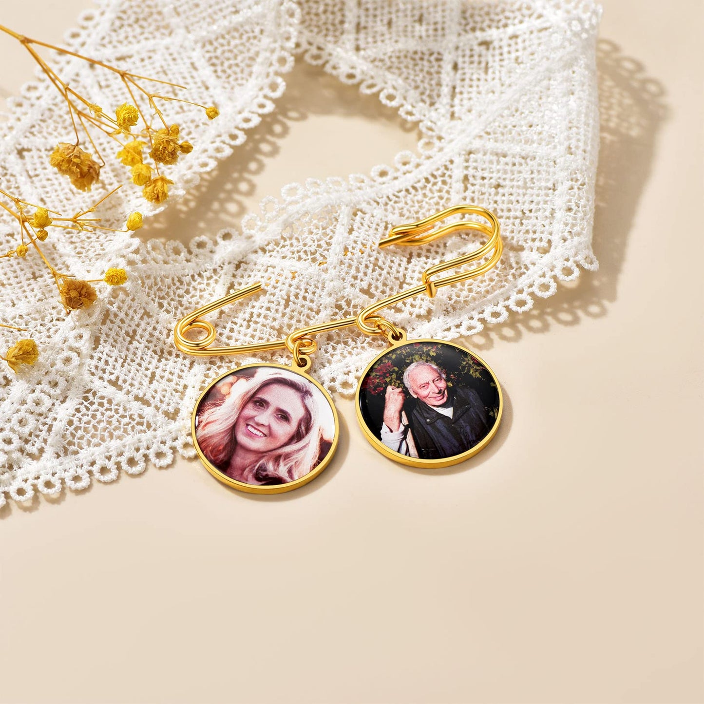 Custom4U Wedding Boutonniere Photo Charm Bouquet Pin Lapel Round Memorial Charms Funeral Boutonniere Mother of The Bride Groom Men Women