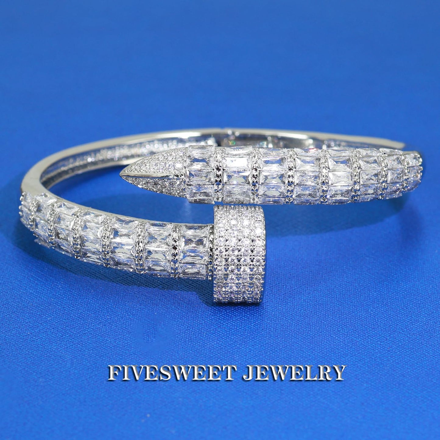 FIVESWEET 2-Pack 18K Gold Plated Gold & Silver Rivet Design Bangle Bracelets for Women, Zinc Alloy with 3A Cubic Zirconia, Full Paved Sparkling Zircon, Luxury & Personalized Jewelry, Perfect for Weddings, Parties, Daily Wear, Ideal Gifts for Valentine's D