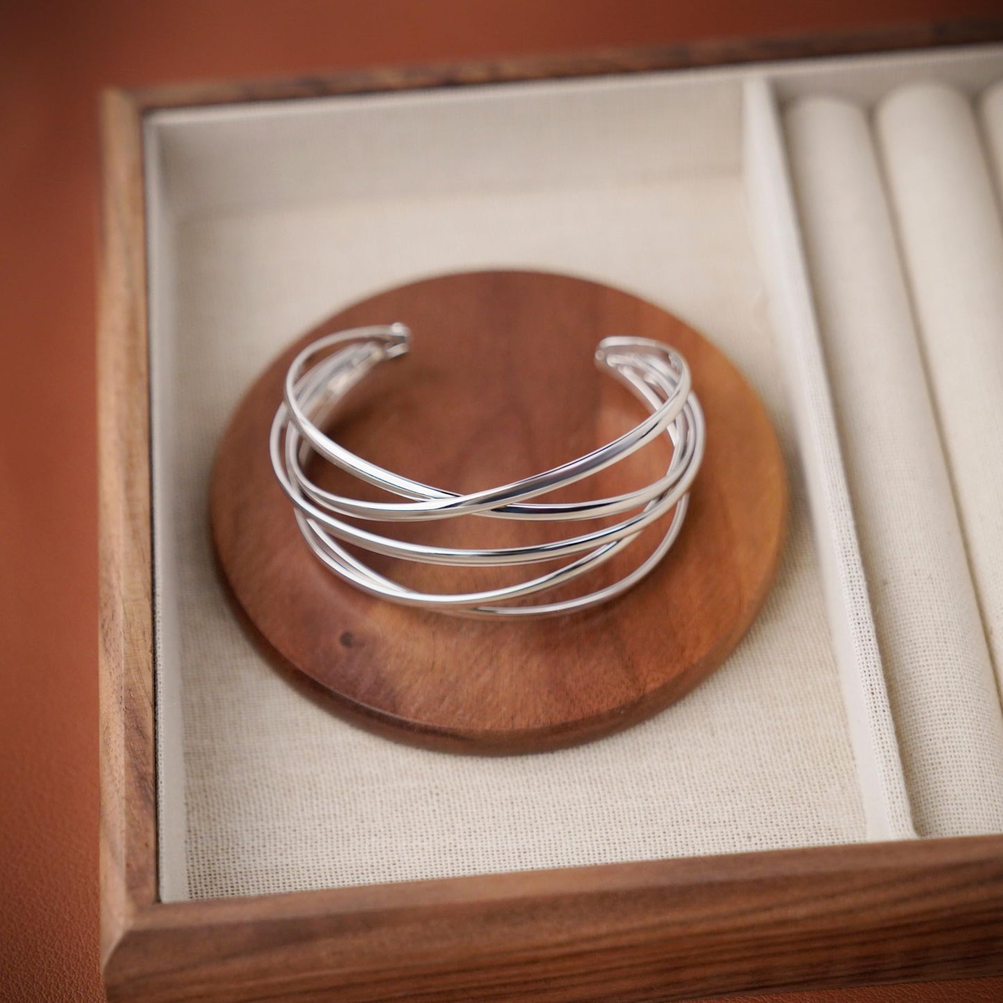 SELFWIMG Silver Bangle Bracelets for Women Chunky Cuff Bracelets Fashion Multi-layer Cross Wire Cuff Bangle Bracelet Open Wrist Fashion Jewelry Gifts