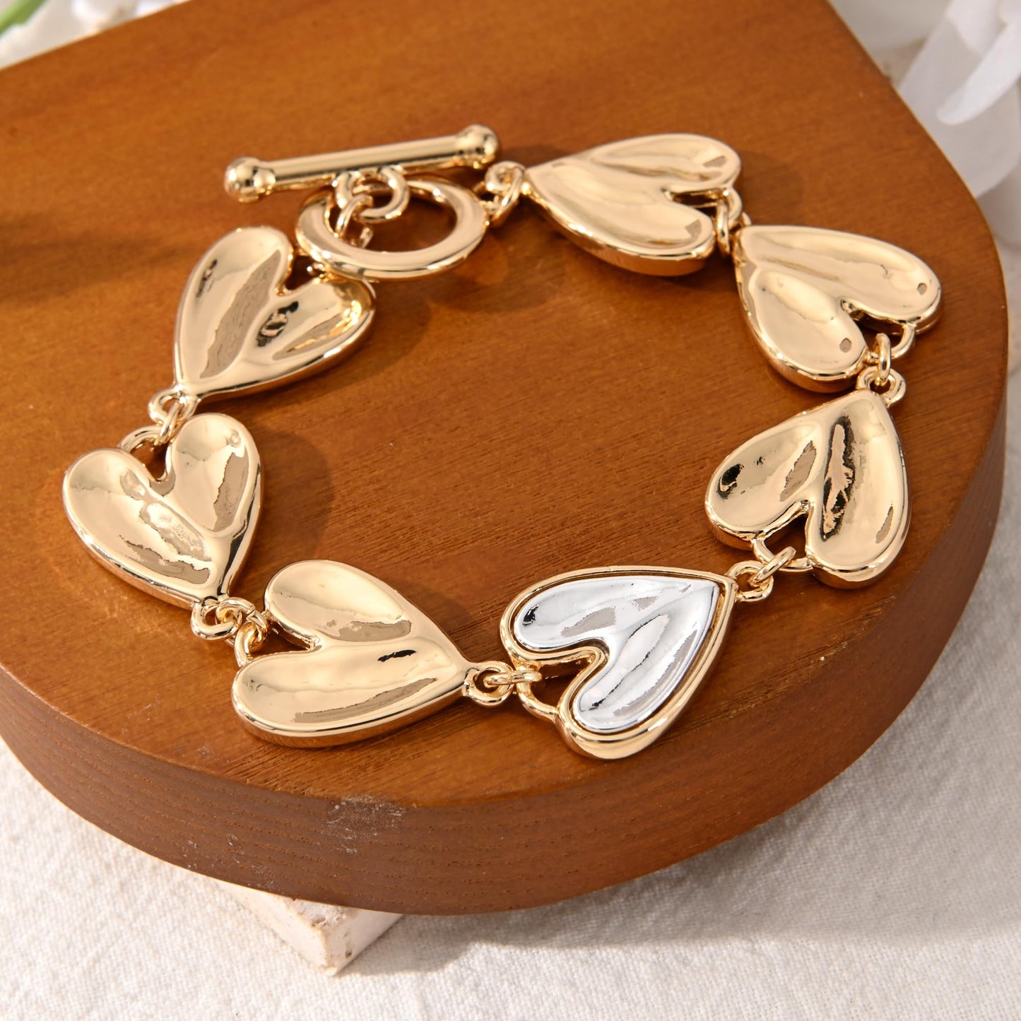 Ginyejly 14K Gold and Silver Plated Special Cain Link with Toggle Clasp Closure in Daily or Party for Women Fashion Jewelry Gifts (gold heart chain)