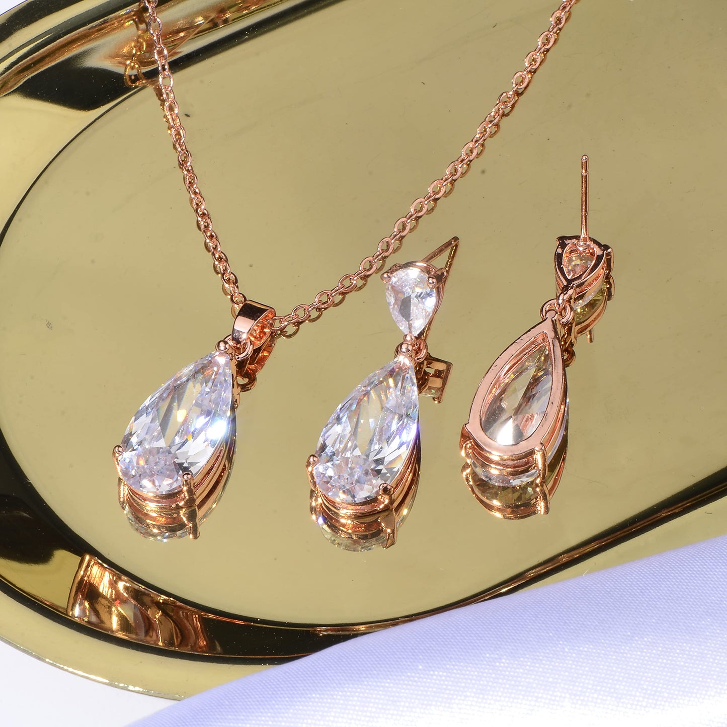 Wedding Jewelry Set for Bridesmaids Sterling Silver Teardrop CZ Crystal Cubic Zirconia Rhinestone Diamond Bridal Necklace Earrings Set for Bride Mother of Bride Party Prom Birthstone Costume