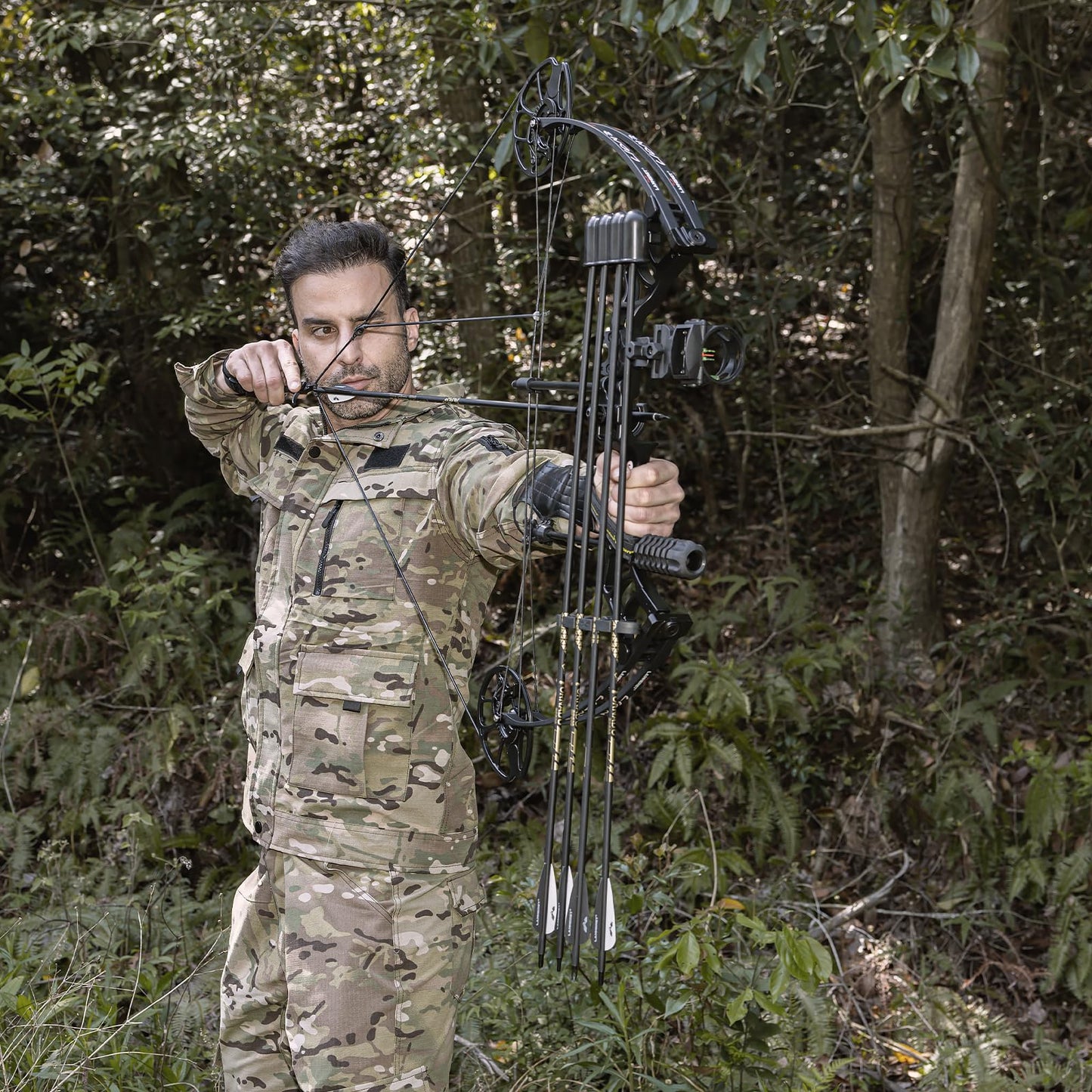 Lanneret Compound Bow and Archery Sets - Right Hand Archery Compound Bows 0-70 lbs Draw Weight Adjustable for Adults and Beginners，25"-31" Draw Length，up to IBO 320 fps，Archery Hunting Bow Set，Black