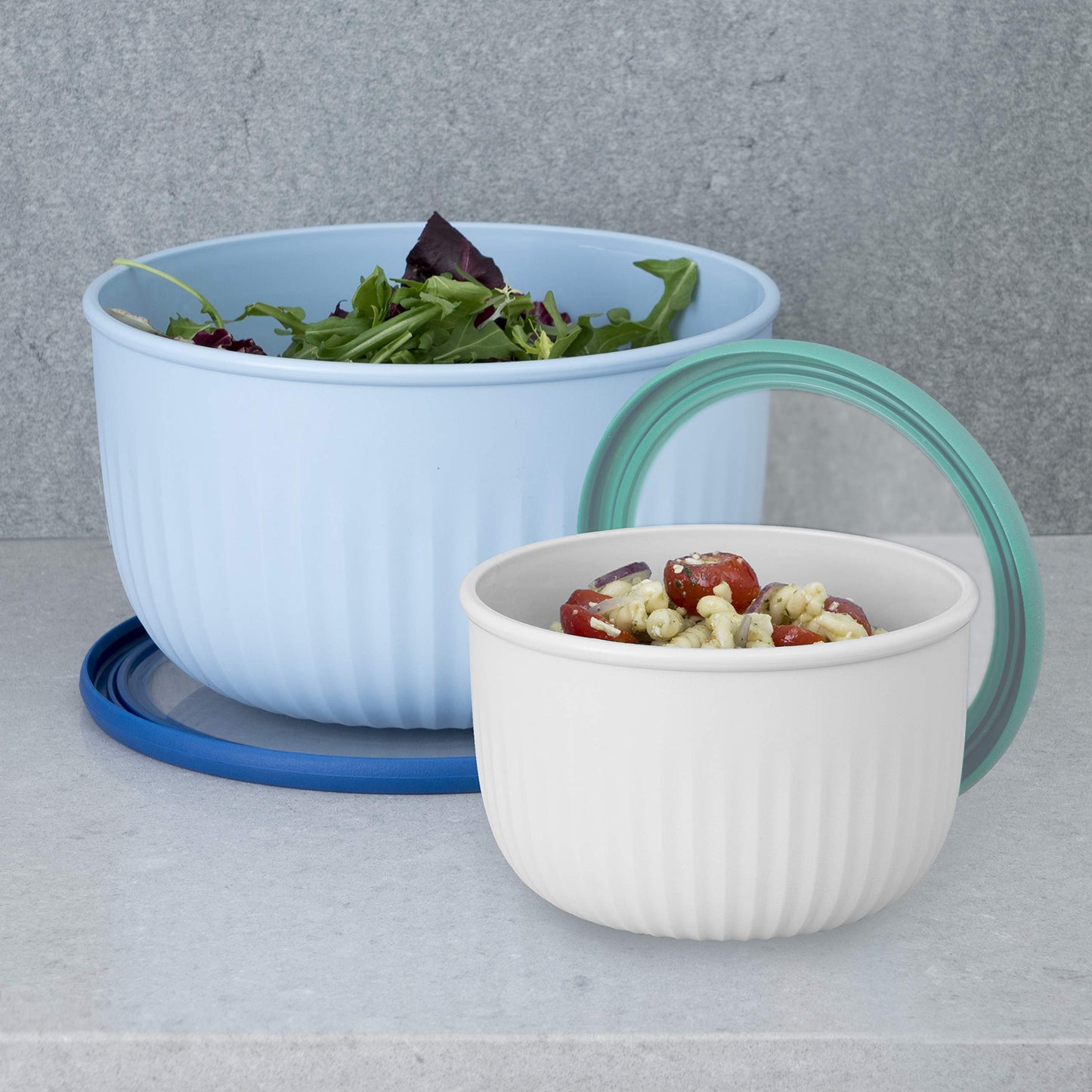Oggi Prep, Store & Serve Plastic Bowl w/See-Thru Lid- Dishwasher, Microwave & Freezer Safe, (2.6 qt) Lt Gray w/Dk Gray Lid