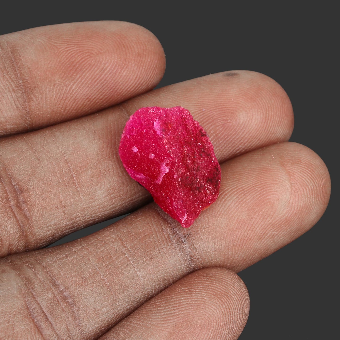 GEMHUB Gemstone Red Ruby 9.00 Carat Rough Stone Healing Crystal Stone Raw Uncut Ruby Gemstone Jewelry