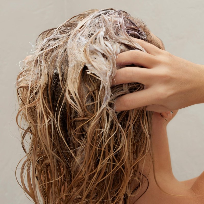 Kristin Ess Hair The One Purple Shampoo for Toning Blonde Hair - Neutralizes Brass + Yellow Tones, Shine Restoring - Sulfate, Silicone and Paraben Free, Color + Keratin Safe, 10 fl. oz.