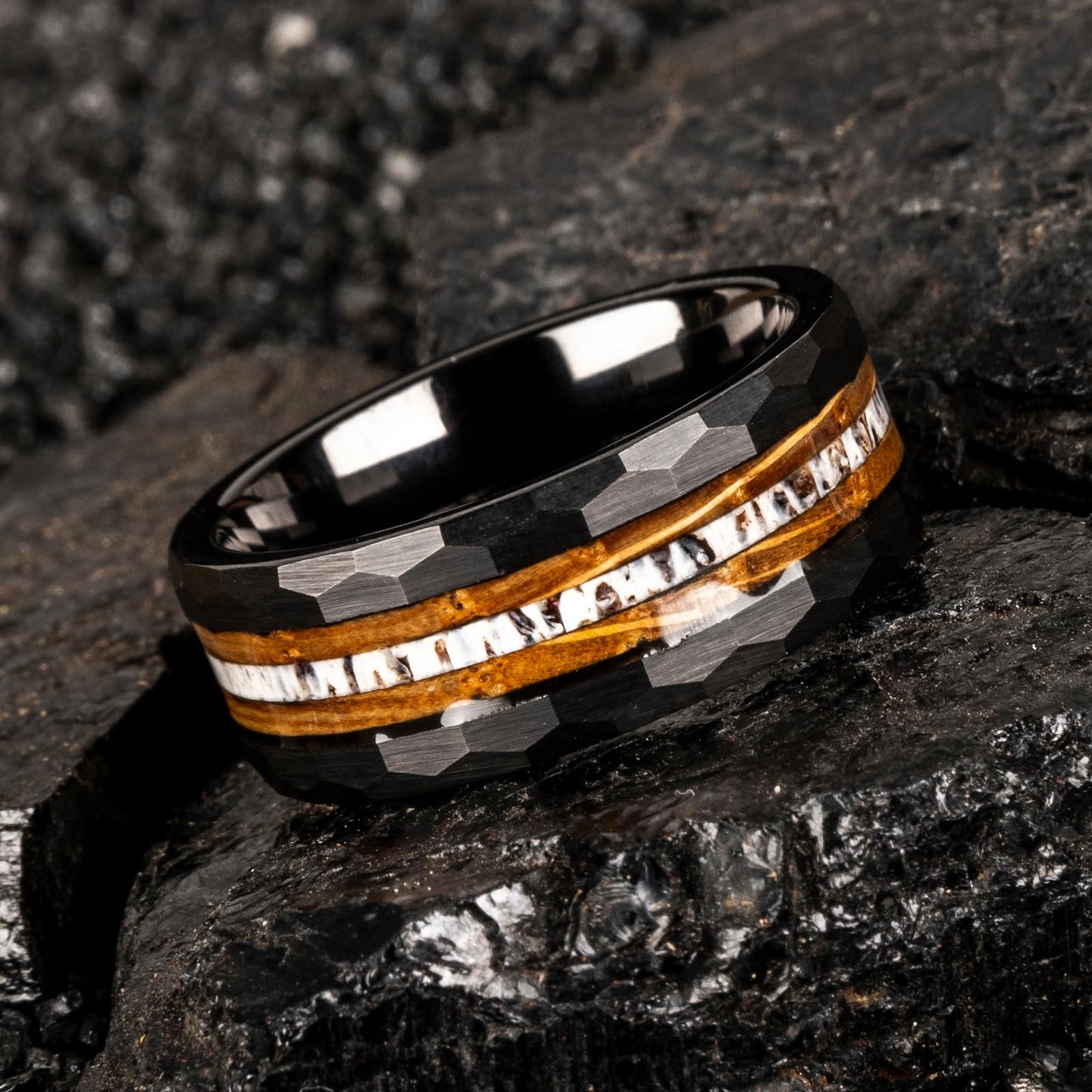JEWPER 8mm Men Womens Wedding Band Tungsten Rings Black Hammer pattern Fashion Promise Carbide Inlaid Antlers Fire whiskey barrel wood Matte Finish Edge Comfort Fit Size(9)