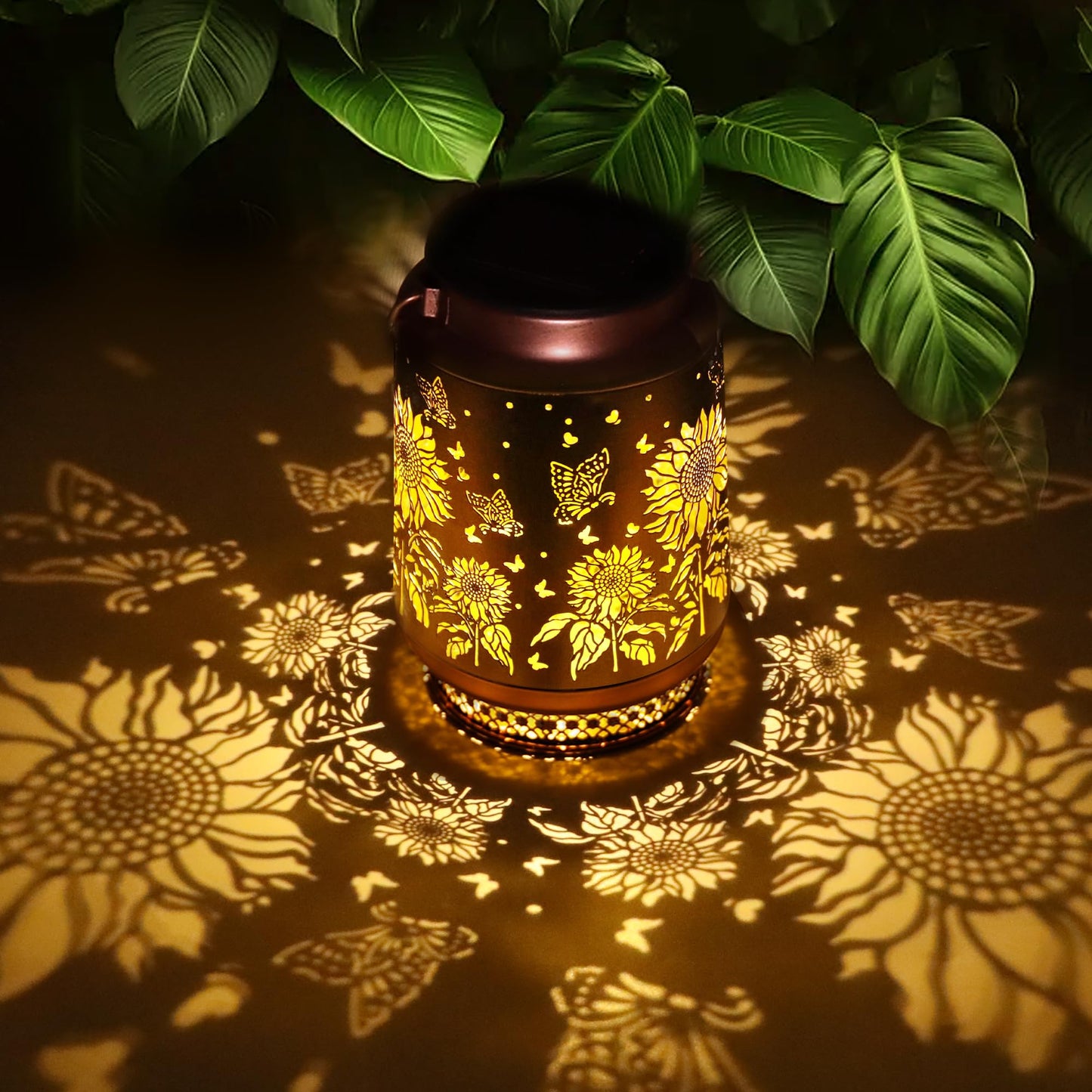 Sunflower Gifts for Women Sunflower Solar Lantern Birthday Gifts Mothers Day Gifts for Mom Grandma Sister Friend Garden Decor Metal Solar Hanging Lights Outside Decor for Yard Patio Porch Landscape