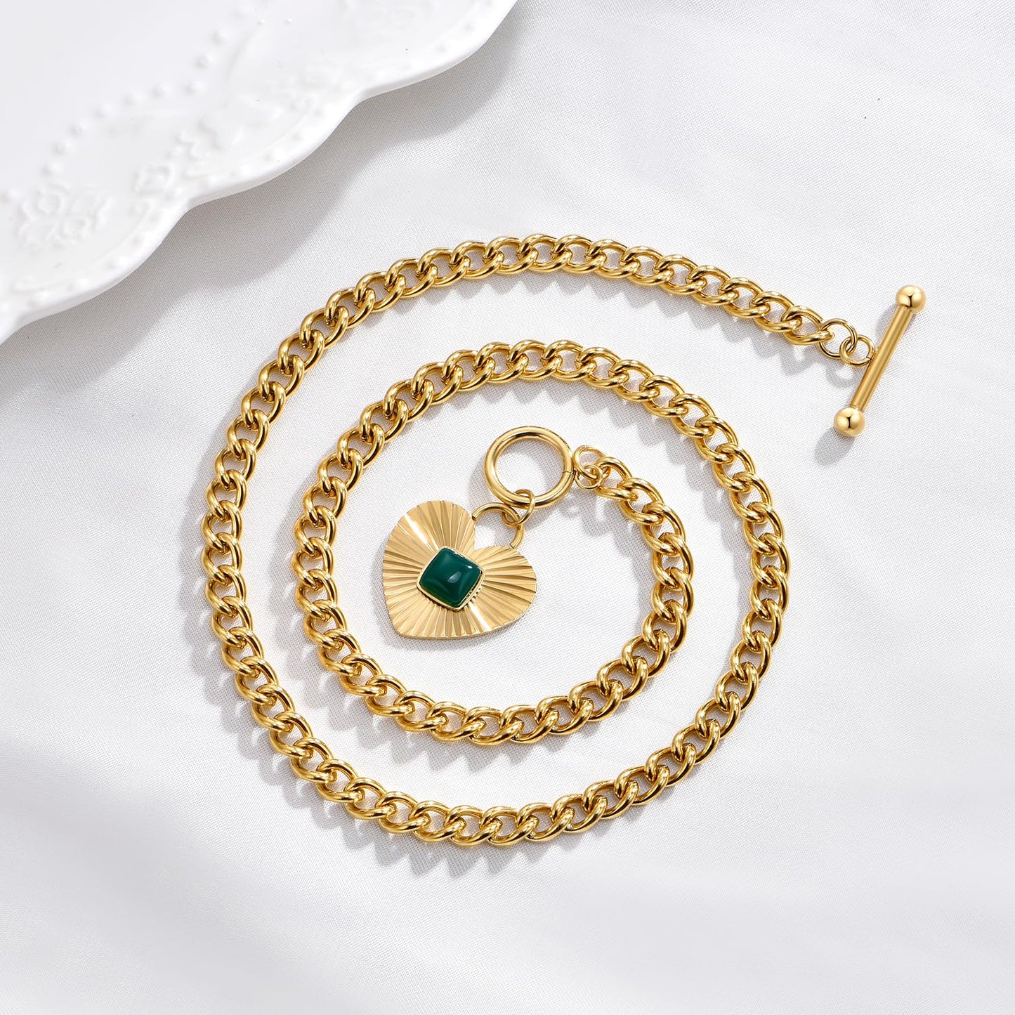 NUZON Natural Green Agate Heart Pendant Necklace for Women - 18K Gold Plated Stainless Steel Chunky Cuban Chain Toggle Clasp, 18'' Love & Hope Healing Stone Sunburst Jewelry