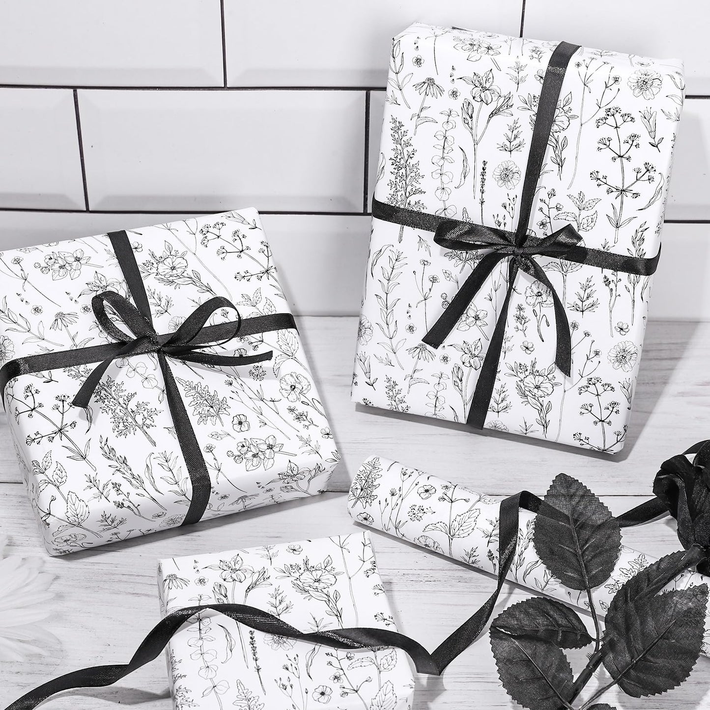 FYSUIMU Vintage Wildflower Wrapping Paper Mini Roll 17 In x 32.8 Ft Spring Black White Floral Gift Wrap Botanical Flower DIY Art Crafts Paper for Wedding Baby Shower Birthday Holiday Party