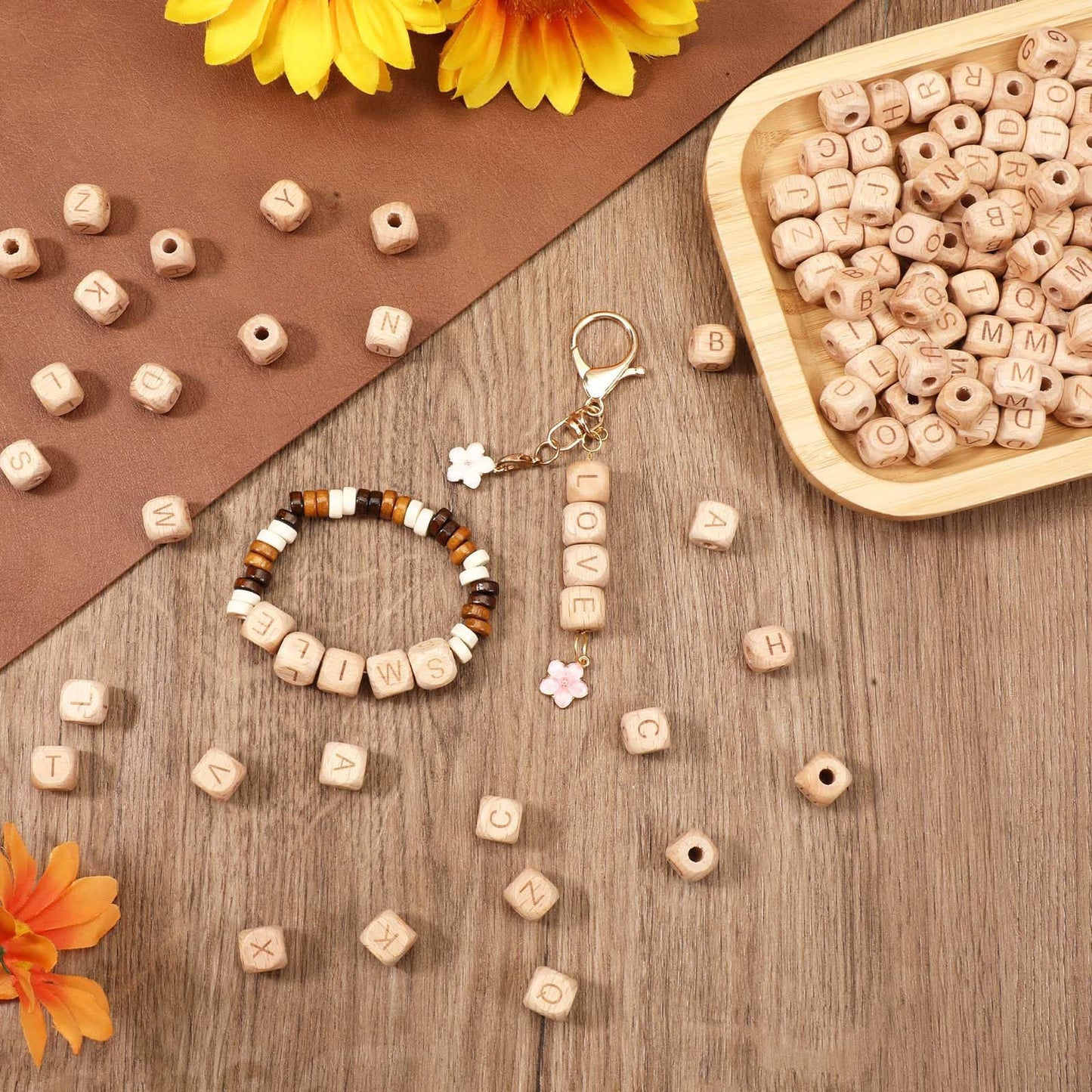 260pcs Wood Letter Beads for Bracelets 12mm Natural Square Wooden Beads A-Z Sorted Wooden Loose Letter Bead Cube Bead Bulk for Jewelry Bracelet Making