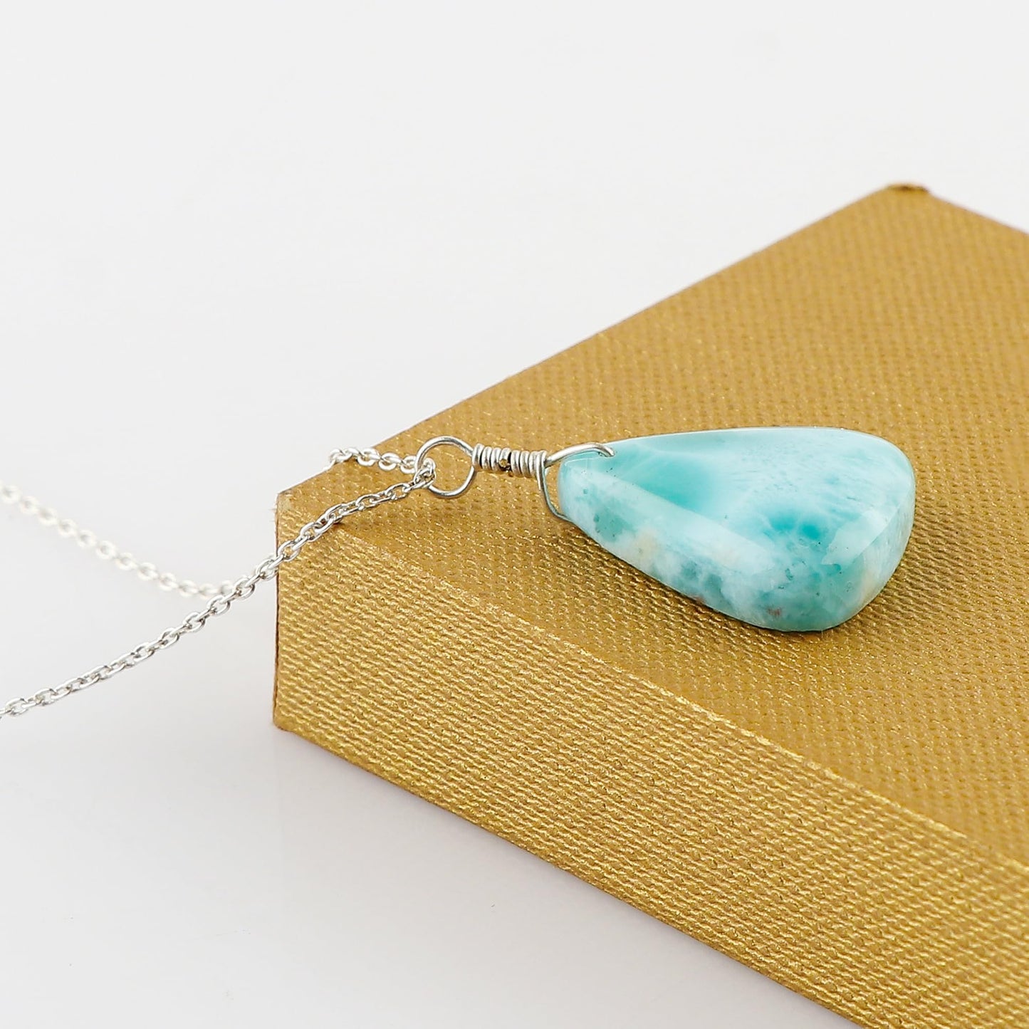 YASHEE Natural Larimar Crystals Pendant Necklace, Chakra Energy Healing Gemstone, Real Crystal, Birthstone, Beautiful Women Simple Jewelry, Silver Plated Jewelry 18 inch