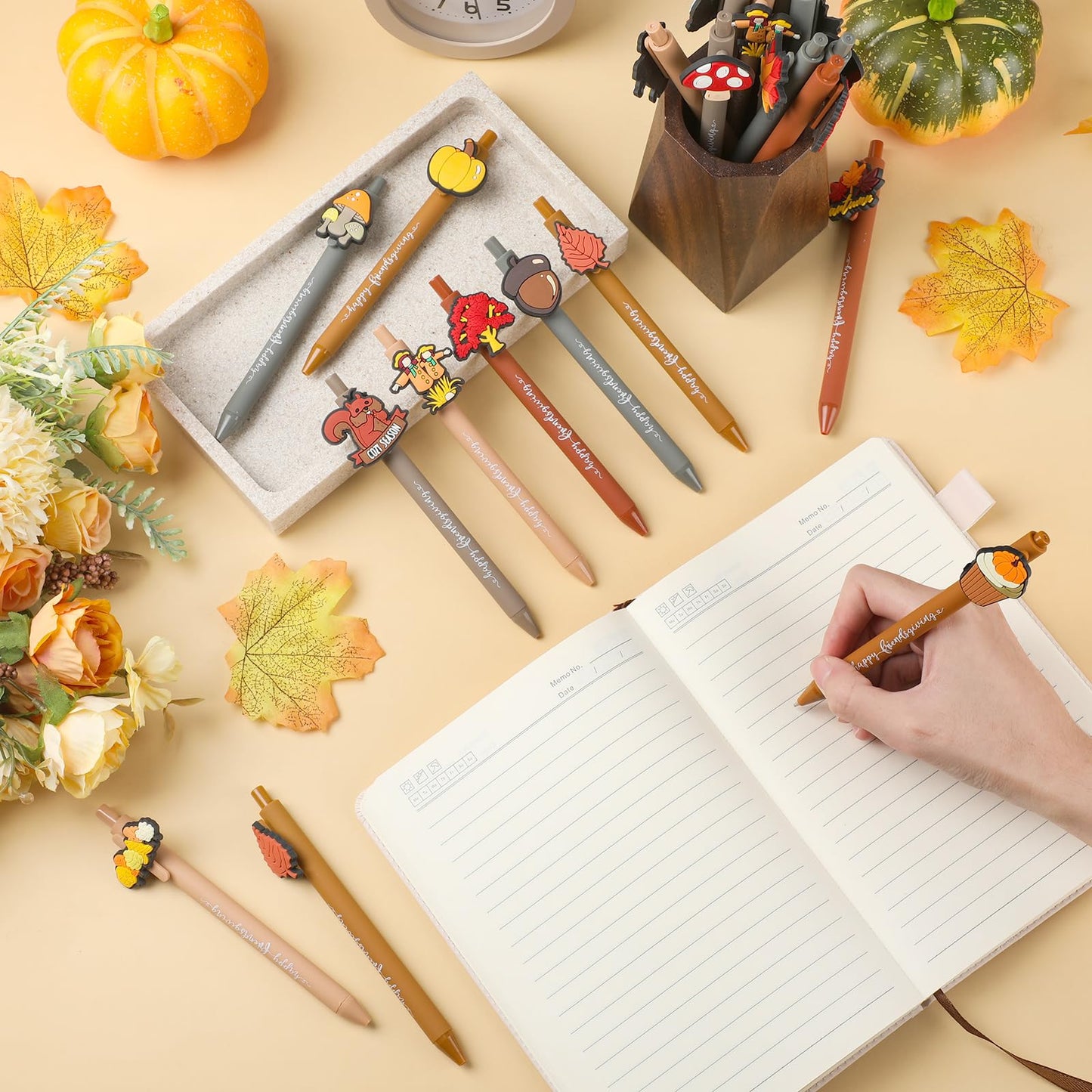Ctosree 20 Sets Friendsgiving Party Favors Bulk Thanksgiving Fall Pens with Maple Leaf Bookmarks Turkey Pens Thanksgiving Gifts for Friends Families Coworkers Employee Holiday Office Party Souvenirs