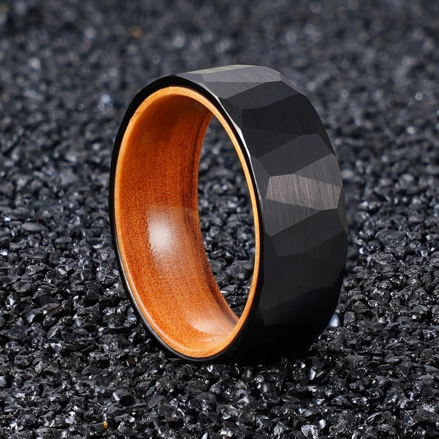 JEWPER 6MM 8mm Black/silver/gold Tungsten Rings for Men Womens Couple Fashion Jewelry Promise Engagement Wedding Band Hammered Inner ring inlaid with olive wood Carbide Polished Edge Comfort Fit