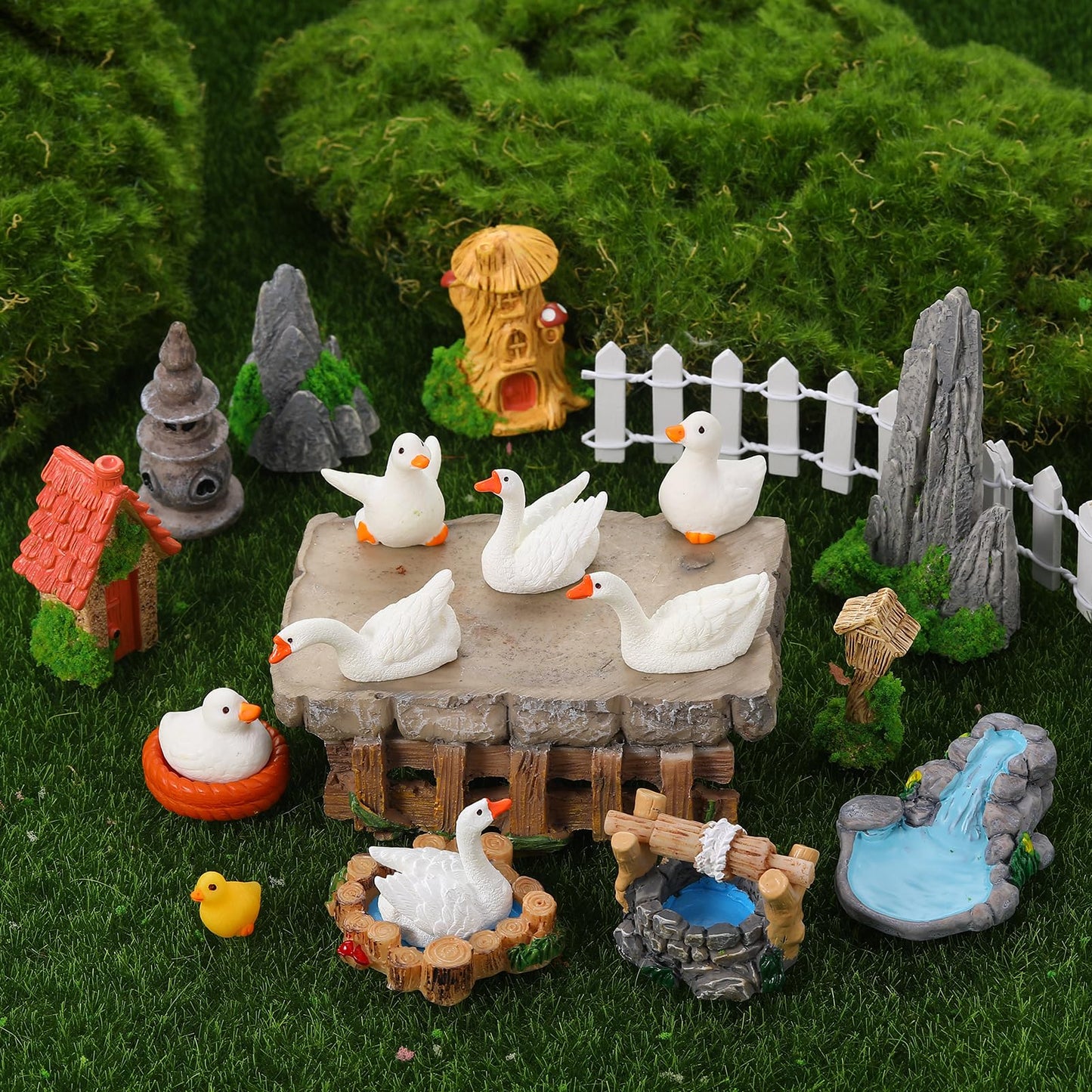 GGSTDDUP 35 Pcs Fairy Garden Accessories Miniatures Garden Kit with Resin Duck, Mushroom House & Bridge Miniature Accessories for Terrarium, Dollhouse & Outdoor Decor