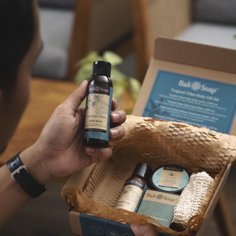 Bali Soap Tropical Vibes Gift Set, 5-Piece Travel Size Body Care Kit, Natural Ingredients, Cruelty Free, Vegan