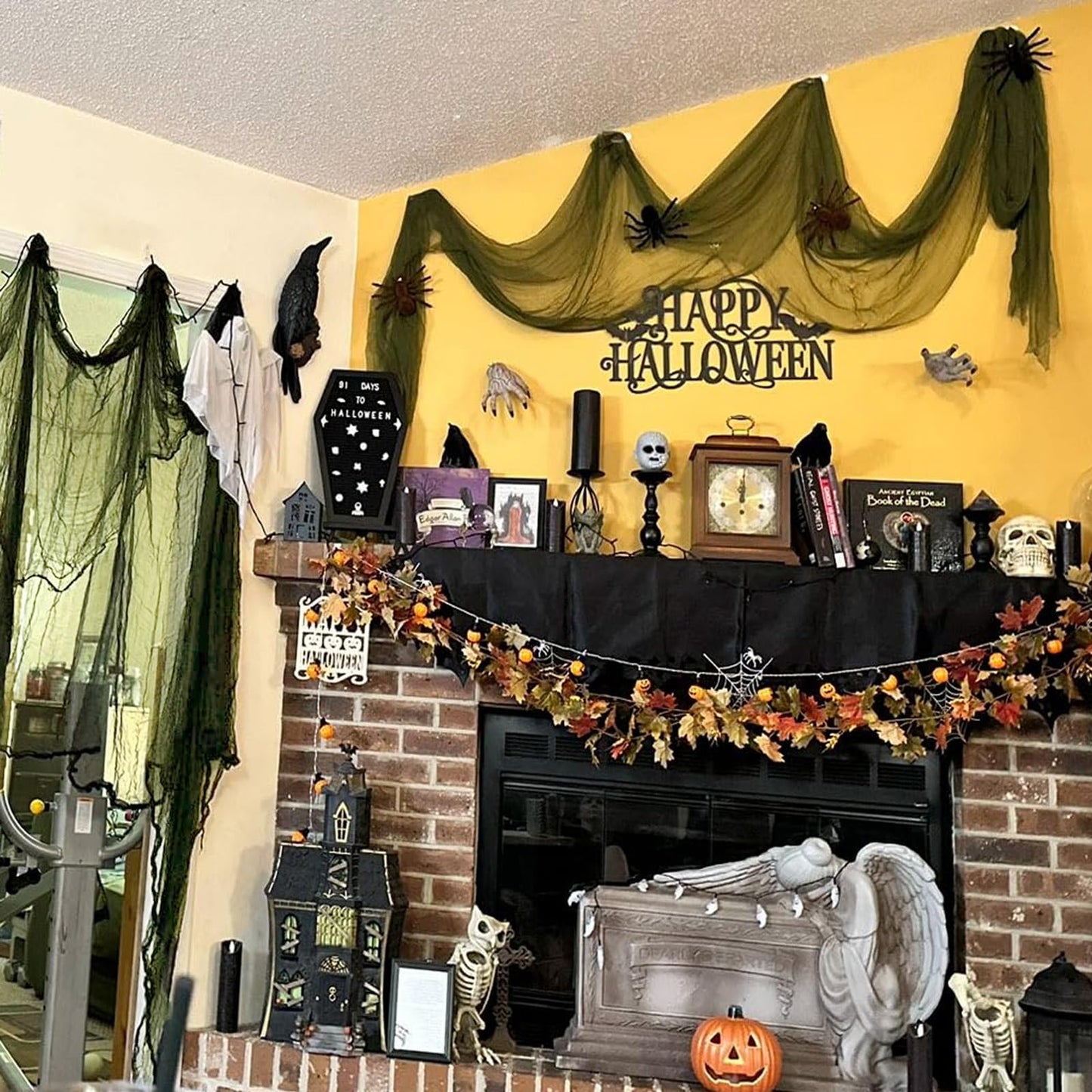 472 x 40 Inch Large Size Green Creepy Cloth Decoration Halloween Spooky Gauze Scary Hanging Fabric Cloth for Home Wall Yard Haunted House Halloween Party Supplies(472 x 40 Inch)