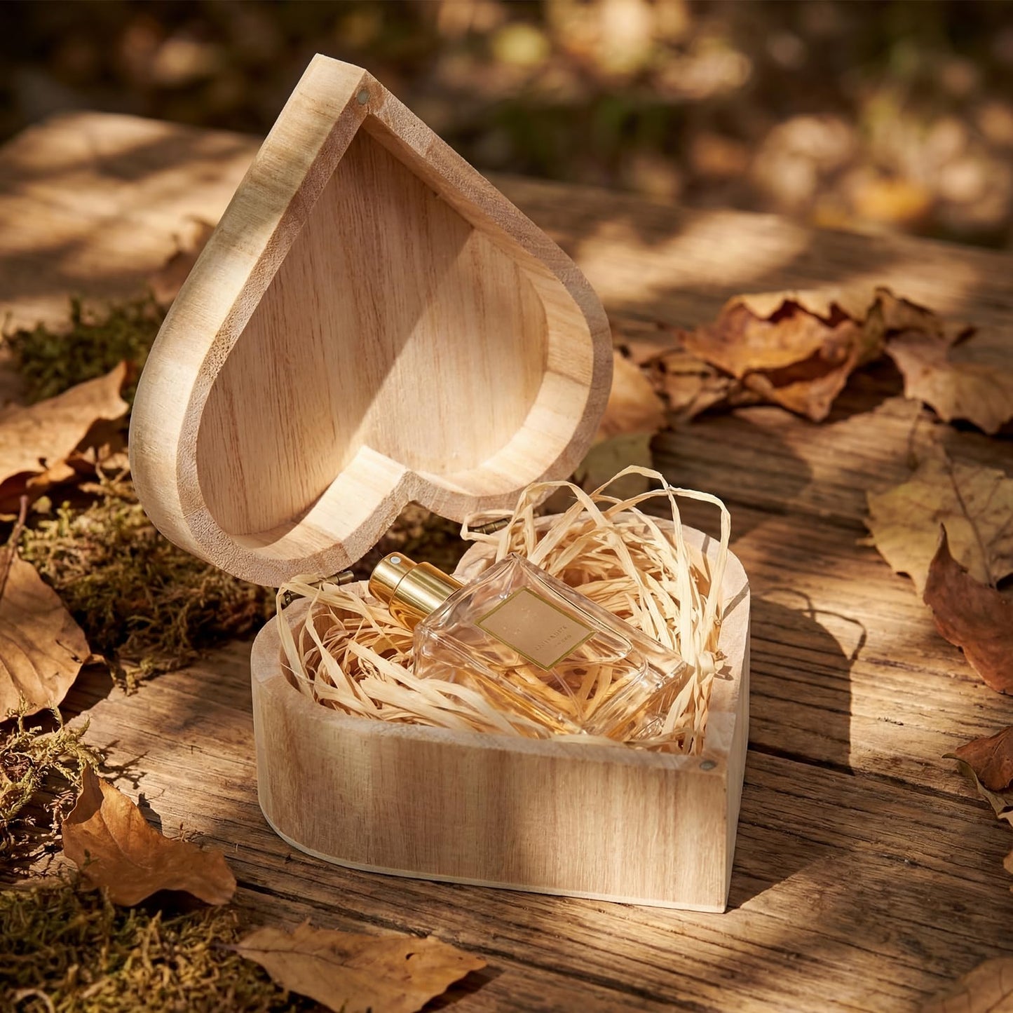 Taiyin 24 Pcs Unfinished Heart Box Unpainted Wooden Treasure Chest with Art Brushes Wood Heart Shaped Natural Pine Box with Hinged Lid for DIY Craft Making Storage Jewelry