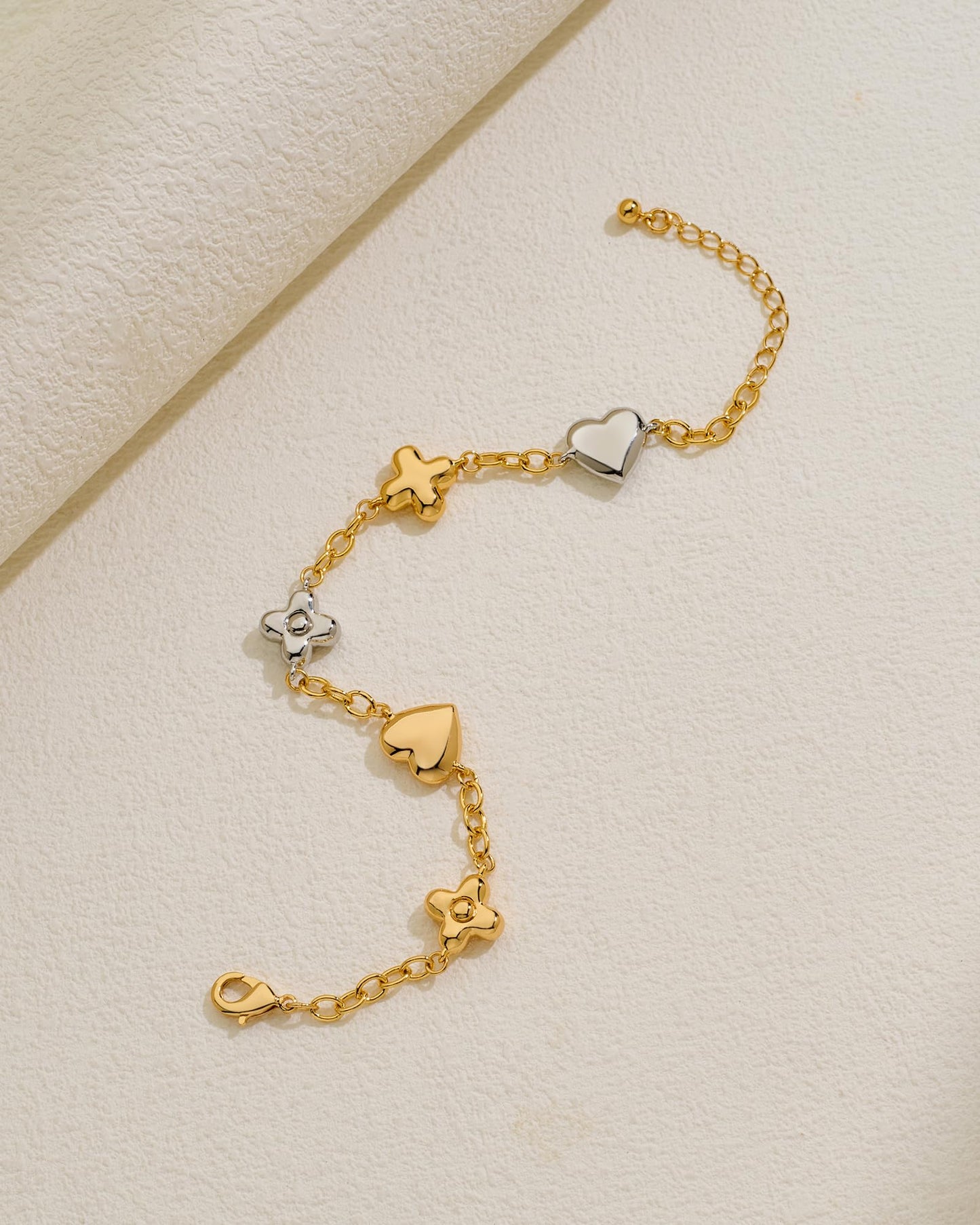 ENSKEFEN Dainty Chain Link Charm Bracelets for Women Adjustable Gold and Silver Love Heart Four Clover Bracelet Fashion Minimalist Stackable Bracelet Jewelry