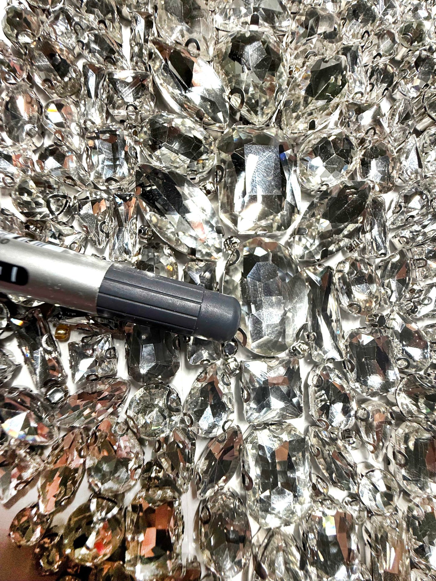 260 PCS/Pack 9 Shapes 24 Sizes Mixed Clear Crystals, Silver Sew on Glass Rhinestones,Crystal Gems Mental Flatback with Silver Claw, for Jewelry Crafts Costume DIY Garment