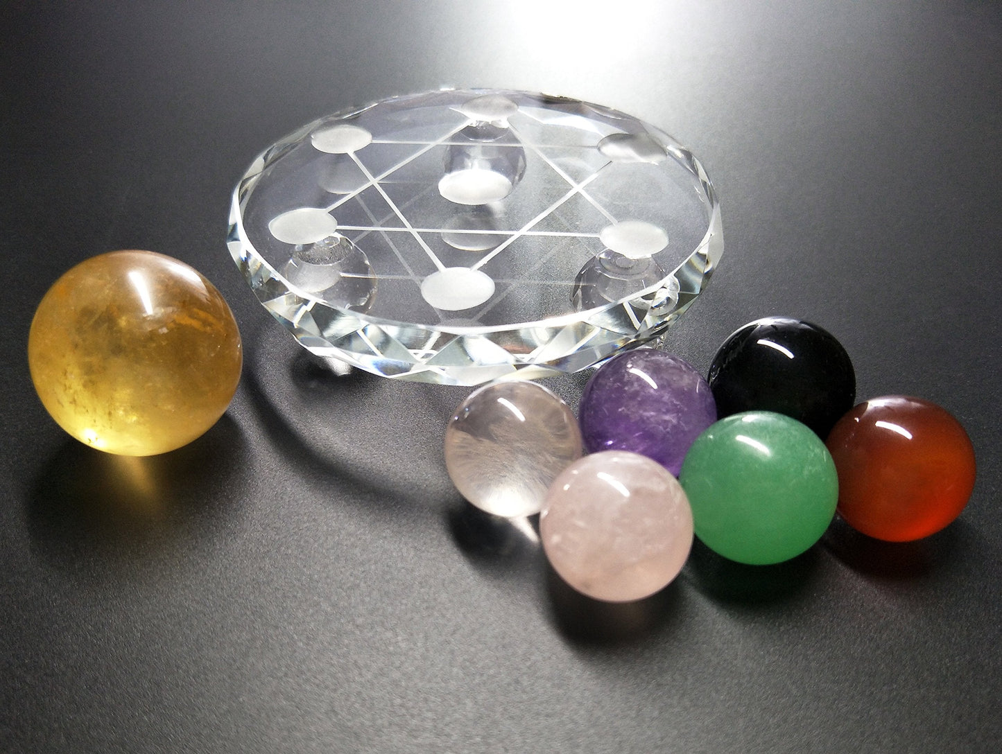 Mina Heal Set of 7 Natural Chakra Crystal Balls, Yellow Calcite, Black Obsidian, Rose Quartz, Clear Quartz, Green Aventurine, Amethyst and Red Agate Spheres for Meditation, Feng Shui and Home Décor
