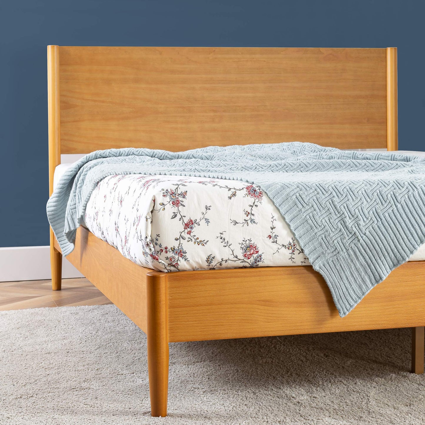 ZINUS Allen Mid Century Wood Platform Bed Frame/Solid Wood Foundation/Wood Slat Support/No Box Spring Needed/Easy Assembly, King